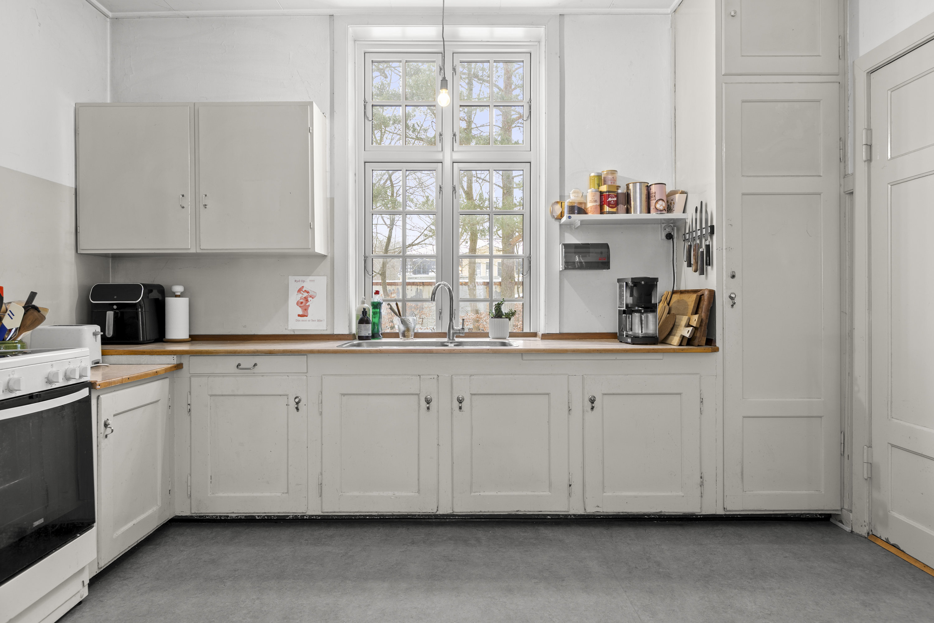Fremhævet køkken billede i fuldskærmstilstand. Billede af Doktorhaven 4, 4293 Dianalund