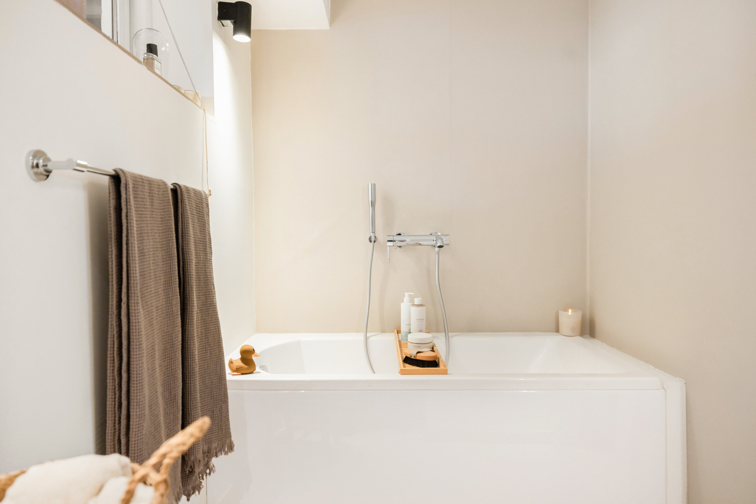 Fremhævet badeværelse billede i fuldskærmstilstand. Billede af Rolfsgade 13, 8260 Viby J