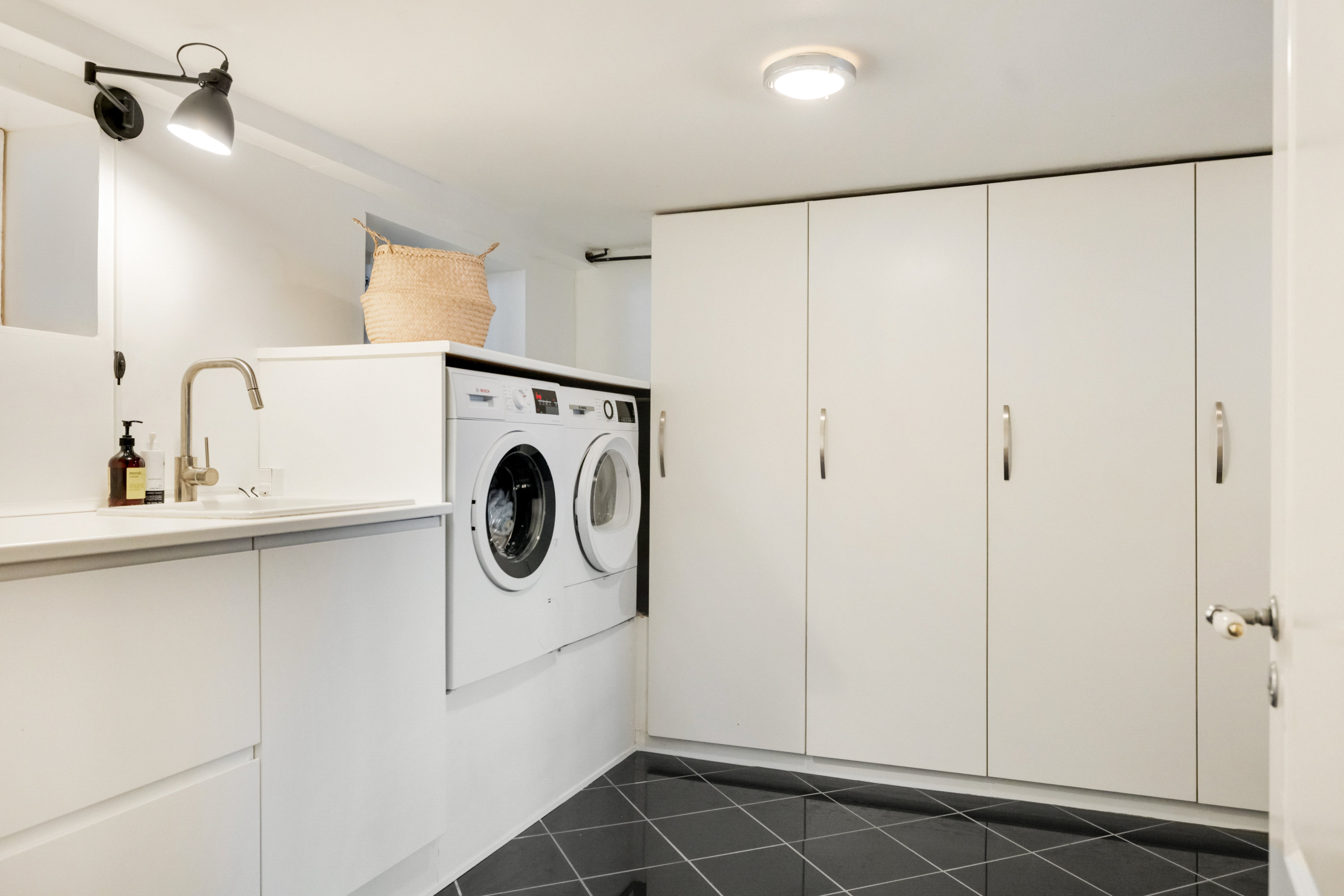 Fremhævet bryggers billede i fuldskærmstilstand. Billede af Rolfsgade 13, 8260 Viby J