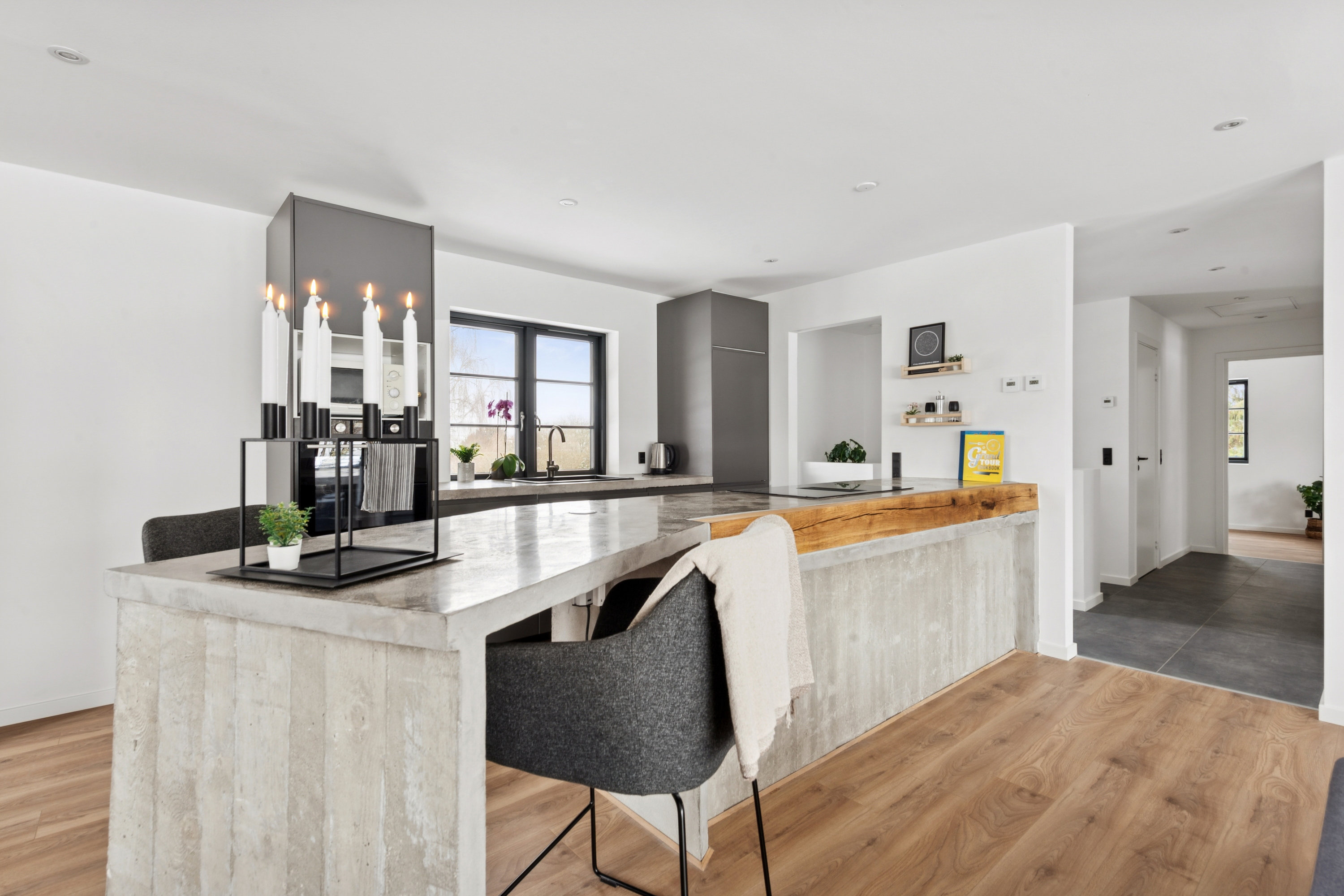 Fremhævet køkken billede i fuldskærmstilstand. Billede af Kildevænget 1, 2690 Karlslunde