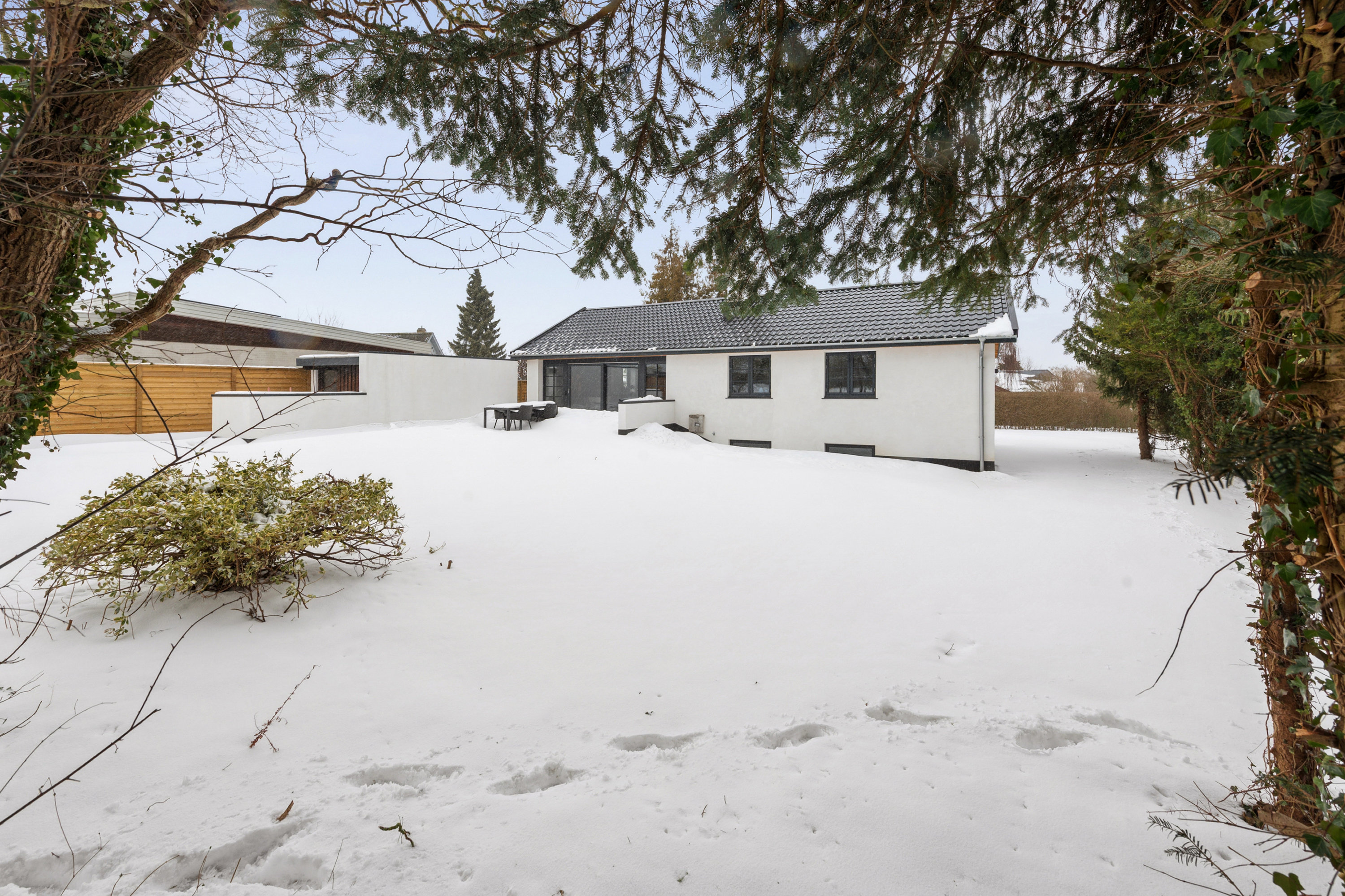 Fremhævet ejendommen billede i fuldskærmstilstand. Billede af Kildevænget 1, 2690 Karlslunde