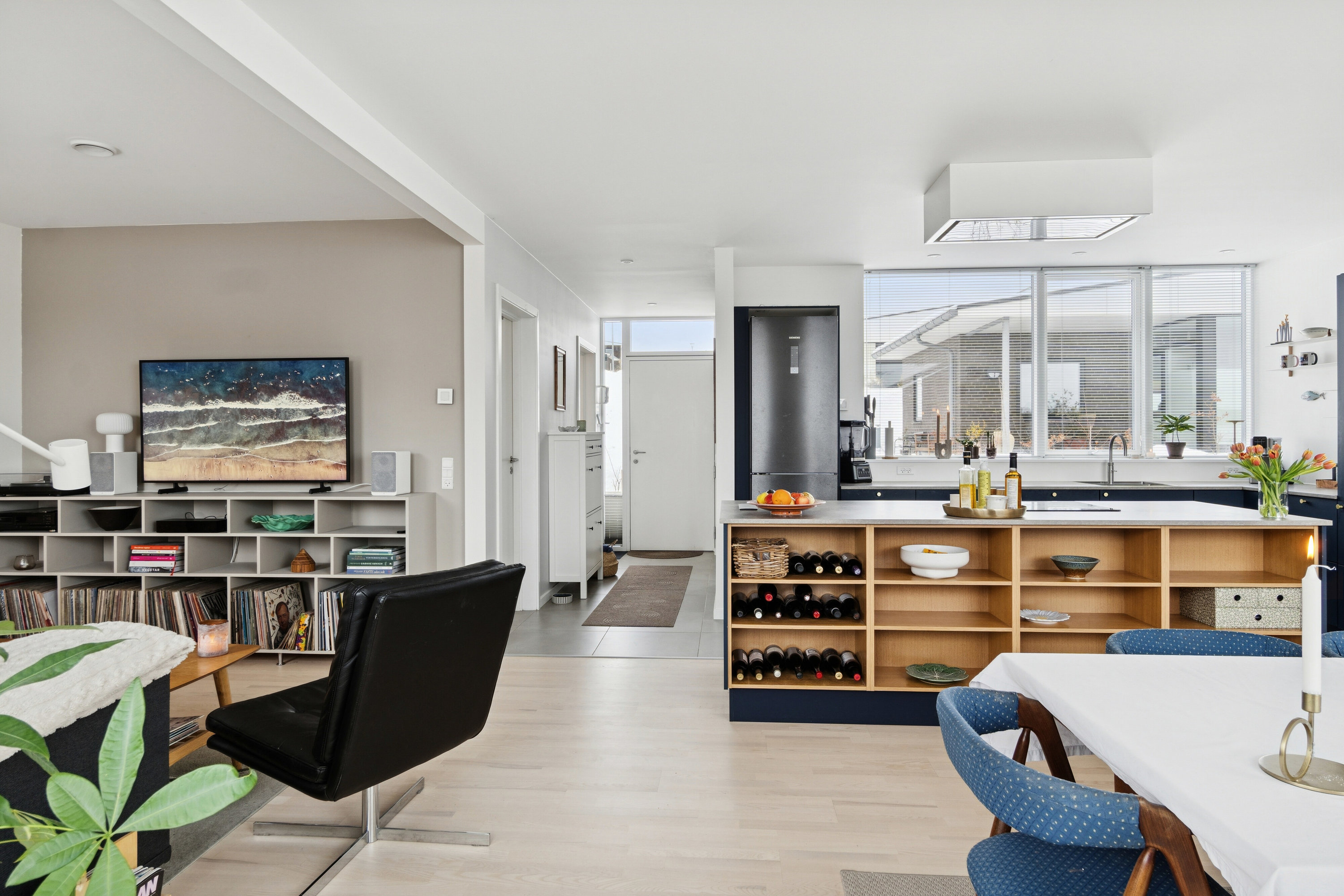 Fremhævet spisestue billede i fuldskærmstilstand. Billede af Vig Bakke 1E, 4560 Vig