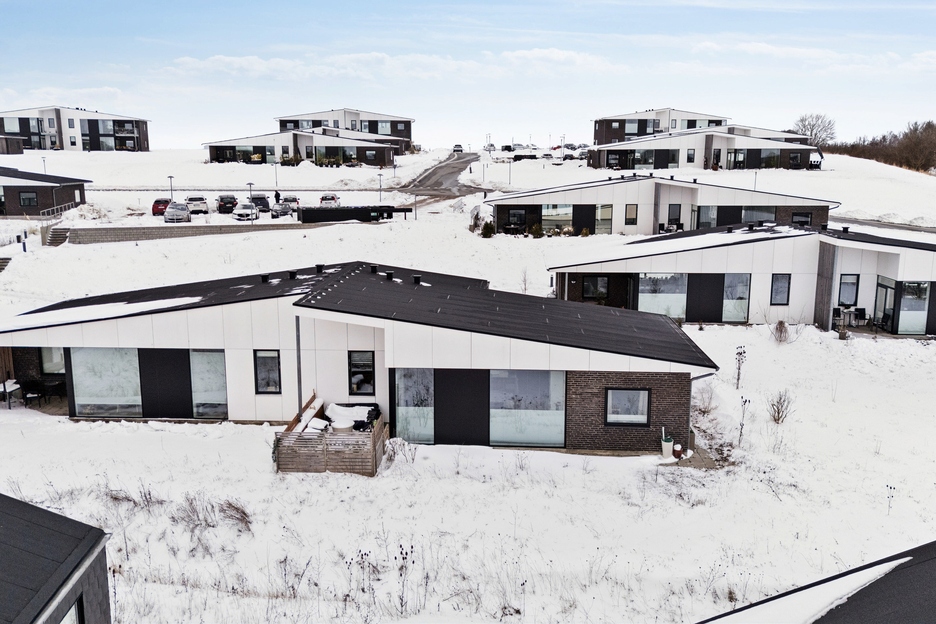 Fremhævet set fra vejen billede i fuldskærmstilstand. Billede af Vig Bakke 1E, 4560 Vig