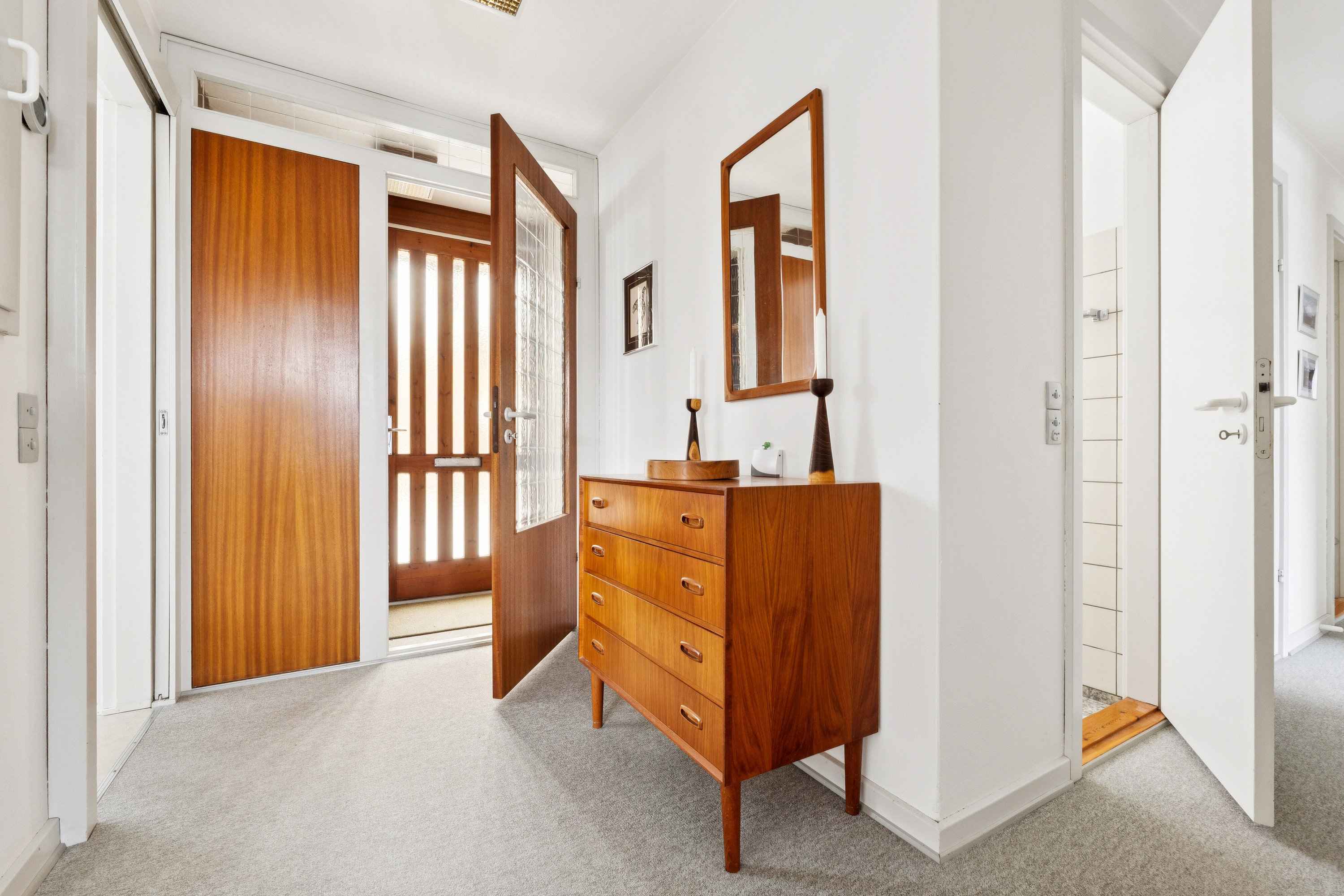 Fremhævet entré billede i fuldskærmstilstand. Billede af Pigeonvej 11, 8270 Højbjerg