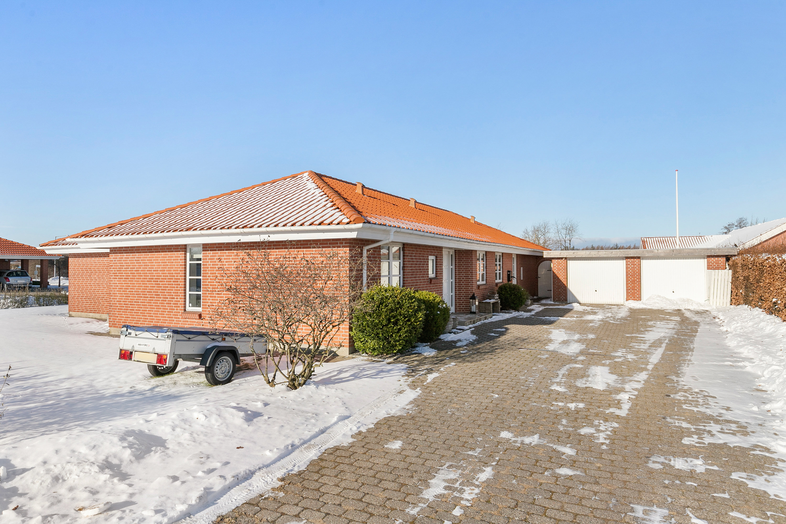 Fremhævet facade billede i fuldskærmstilstand. Billede af Peter Heises Kvarter 38, 9700 Brønderslev