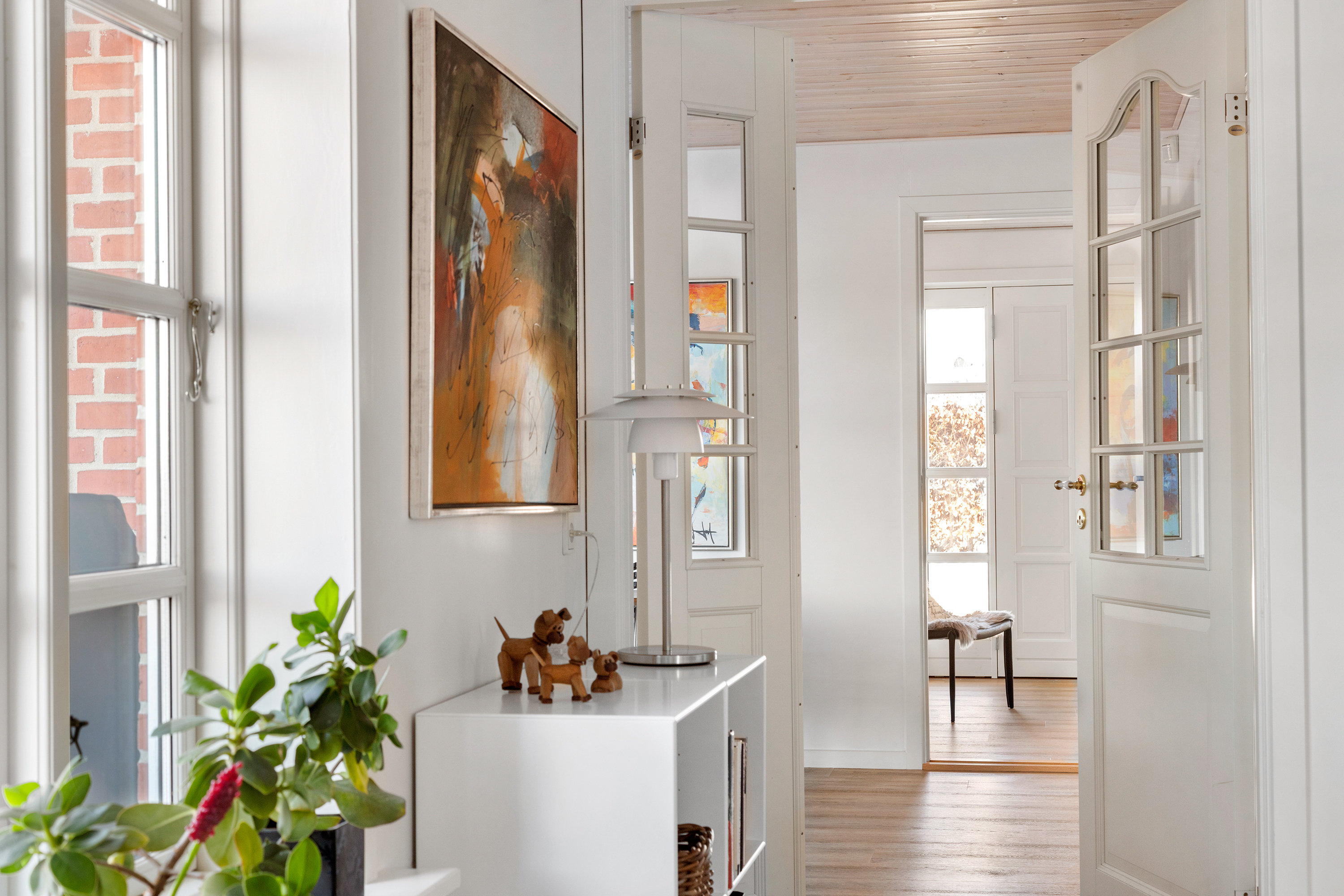 Fremhævet stue billede i fuldskærmstilstand. Billede af Peter Heises Kvarter 38, 9700 Brønderslev