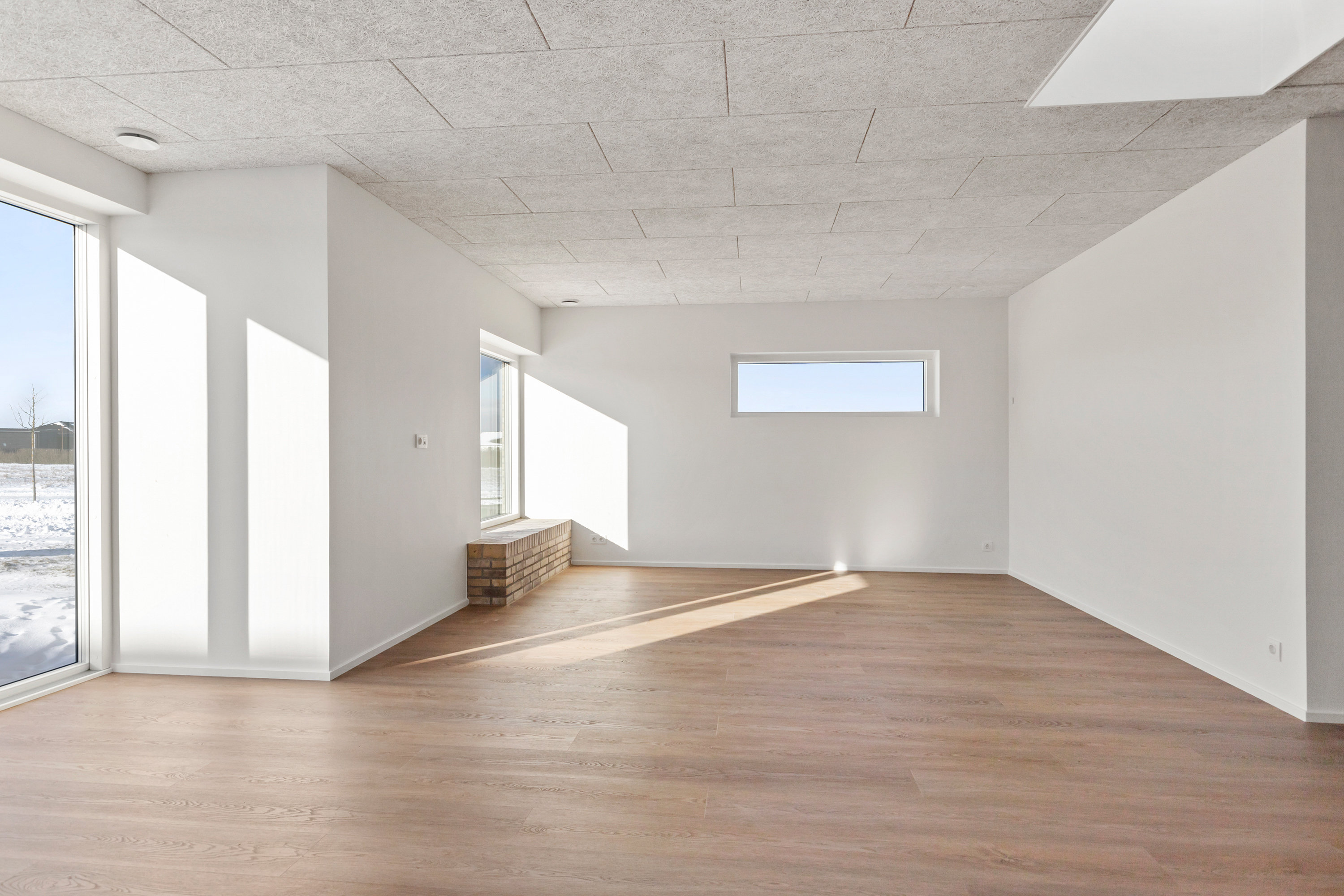 Fremhævet stue billede i fuldskærmstilstand. Billede af Solhvervs Alle 2, 9440 Aabybro