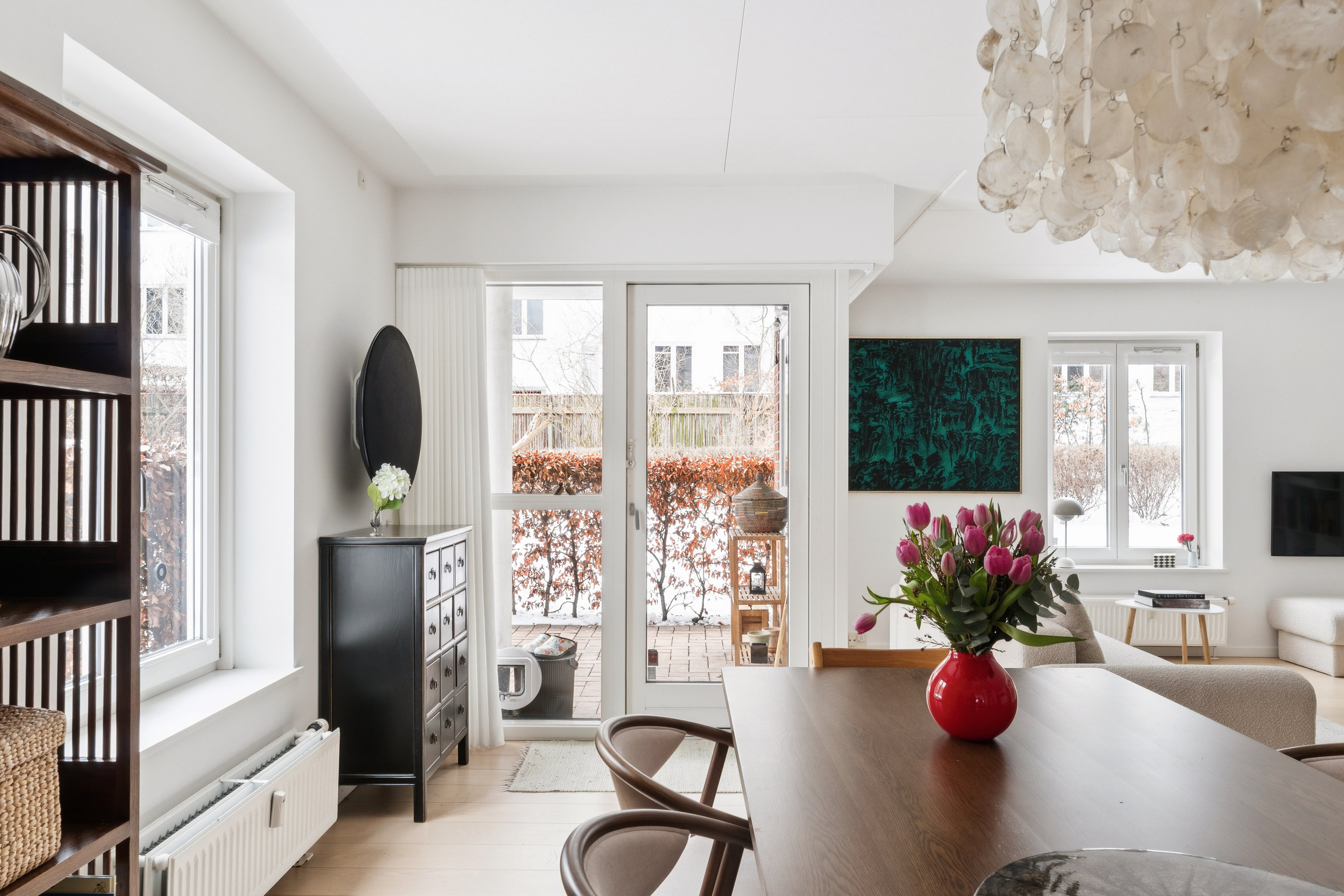 Fremhævet stue billede i fuldskærmstilstand. Billede af Rosenvængets Hovedvej 46, st.. 2., 2100 København Ø