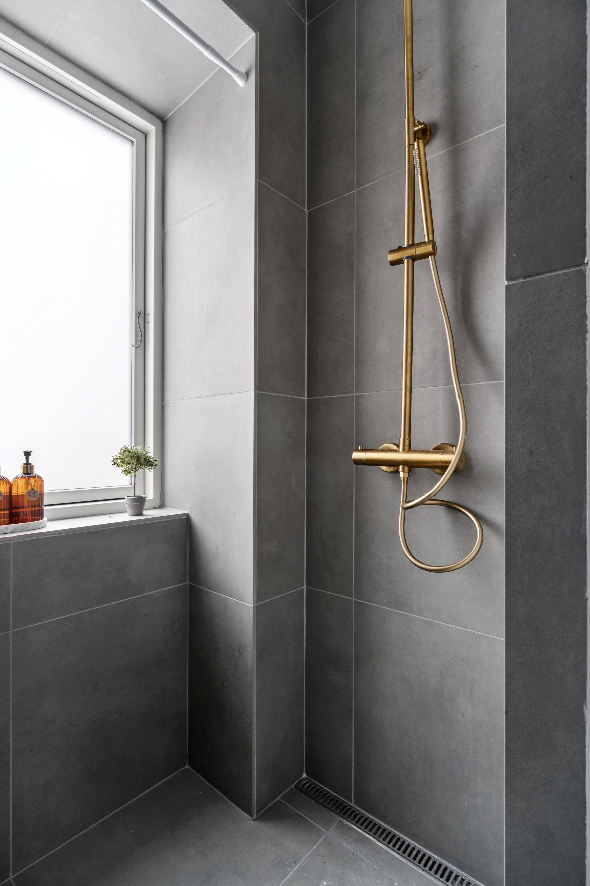 Fremhævet badeværelse billede i fuldskærmstilstand. Billede af Østerbrogade 222, 1. th., 2100 København Ø