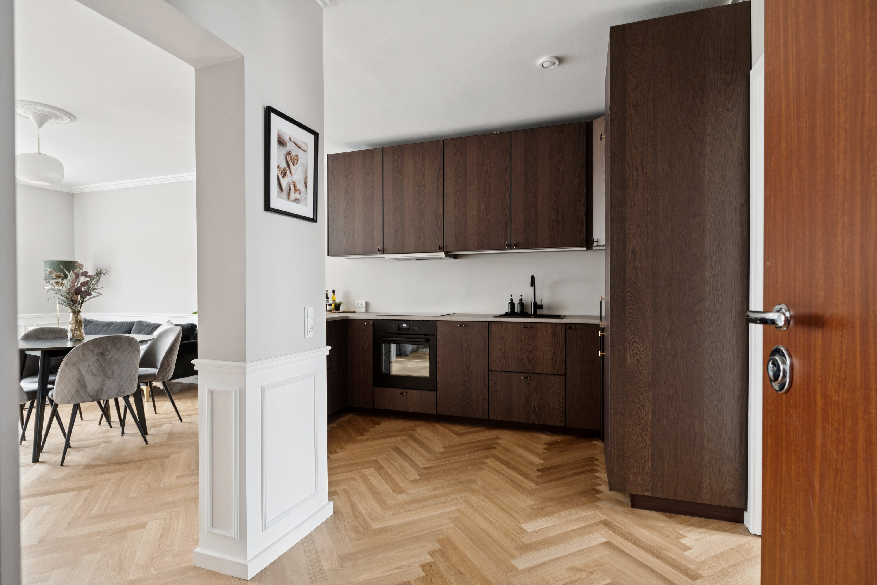 Fremhævet køkken billede i fuldskærmstilstand. Billede af Østerbrogade 222, 1. th., 2100 København Ø