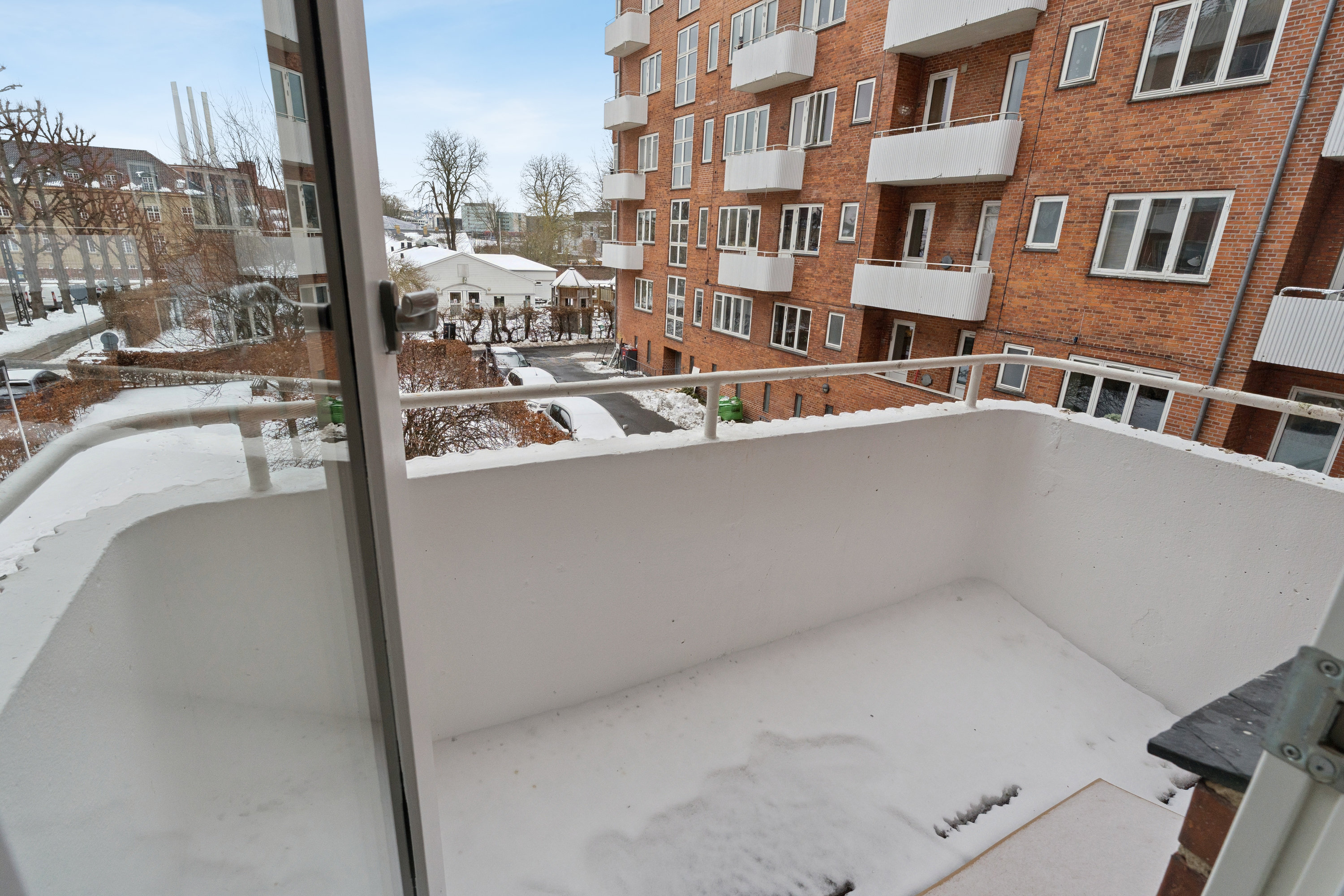 Fremhævet altan billede i fuldskærmstilstand. Billede af Østerbrogade 222, 1. th., 2100 København Ø