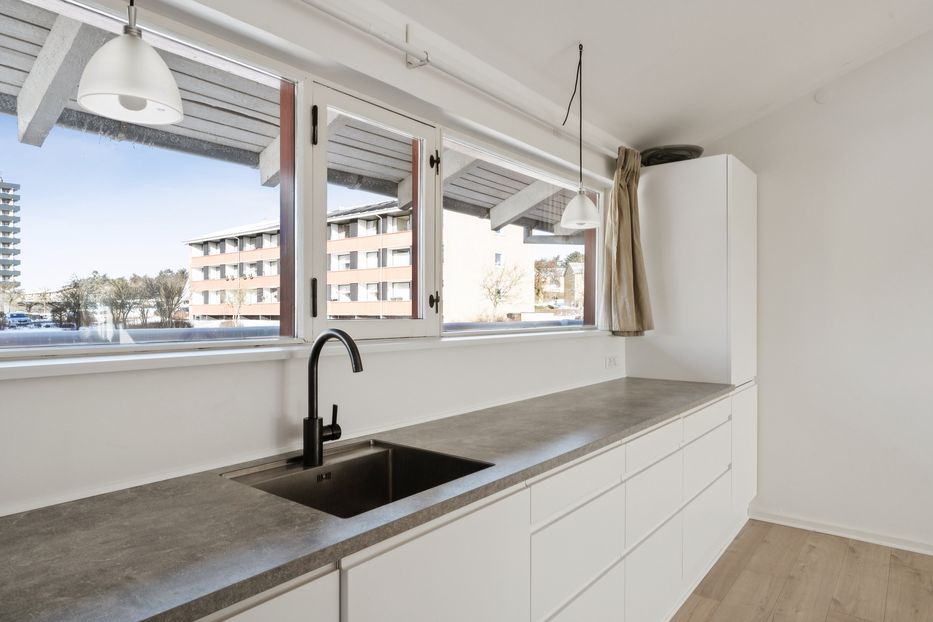 Fremhævet køkken billede i fuldskærmstilstand. Billede af Revlingbakken 31, 1. tv., 9000 Aalborg