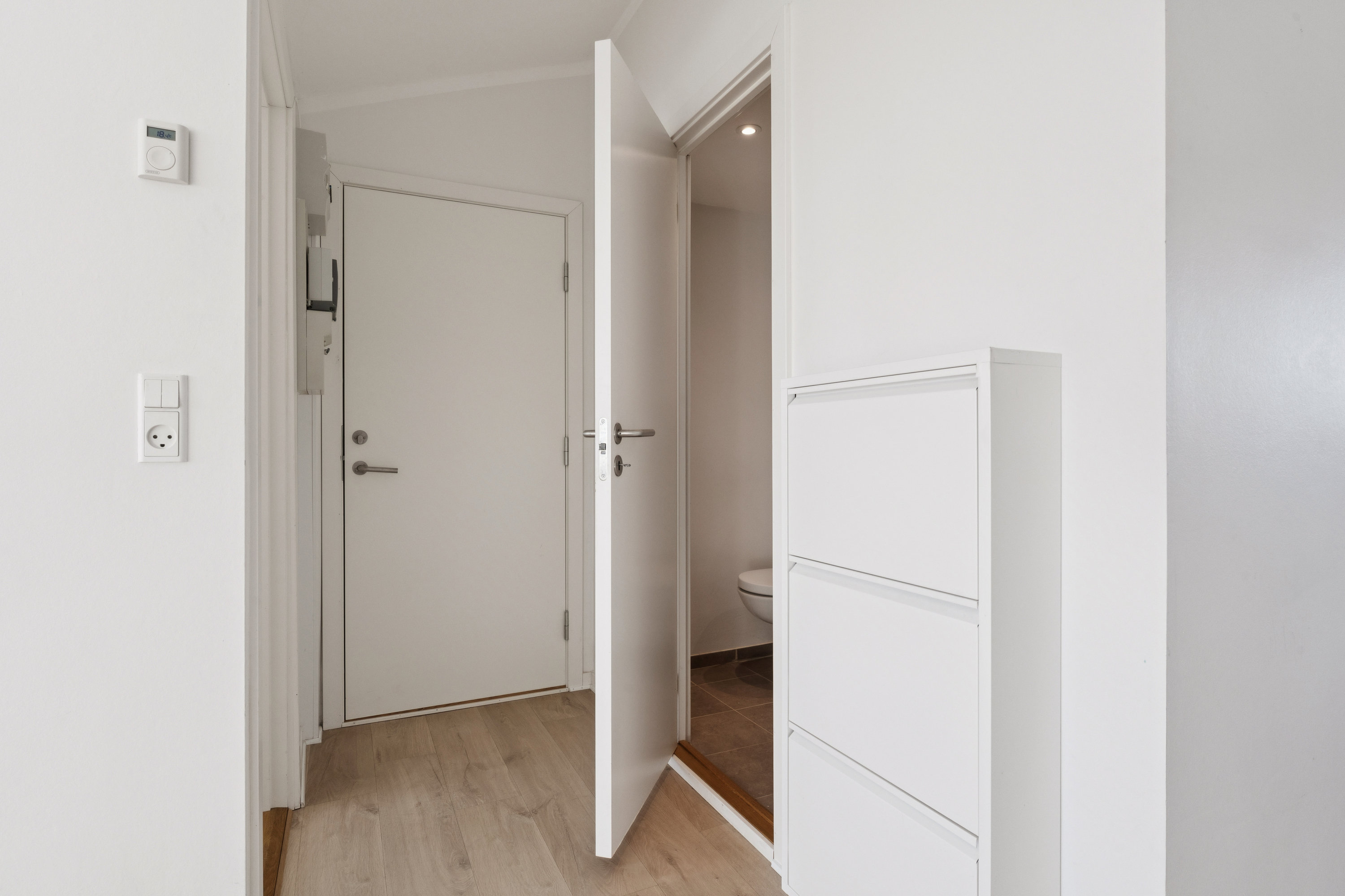 Fremhævet gang billede i fuldskærmstilstand. Billede af Revlingbakken 31, 1. tv., 9000 Aalborg