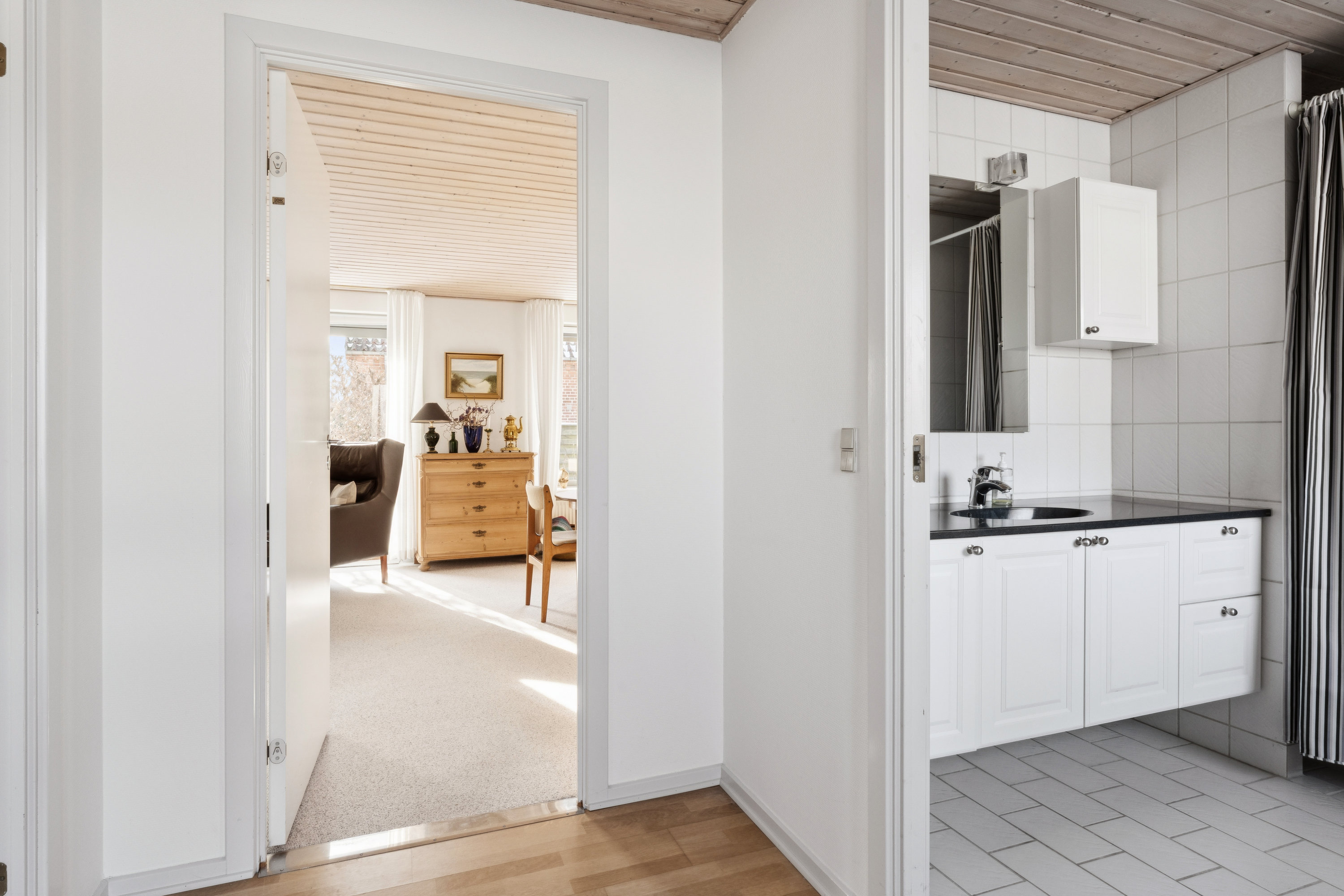 Fremhævet gang billede i fuldskærmstilstand. Billede af Villavej 8, 9240 Nibe