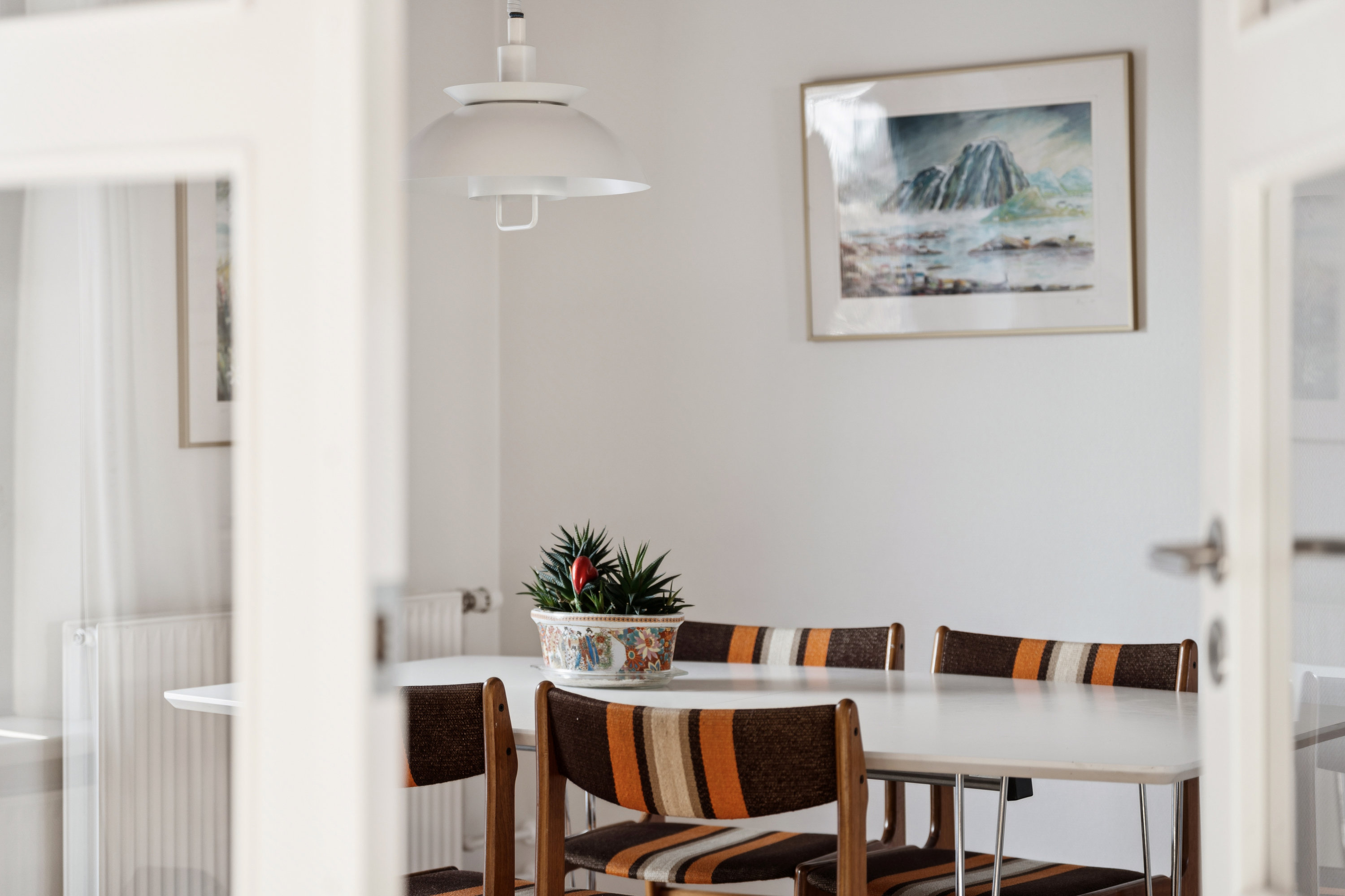 Fremhævet stue billede i fuldskærmstilstand. Billede af Villavej 8, 9240 Nibe