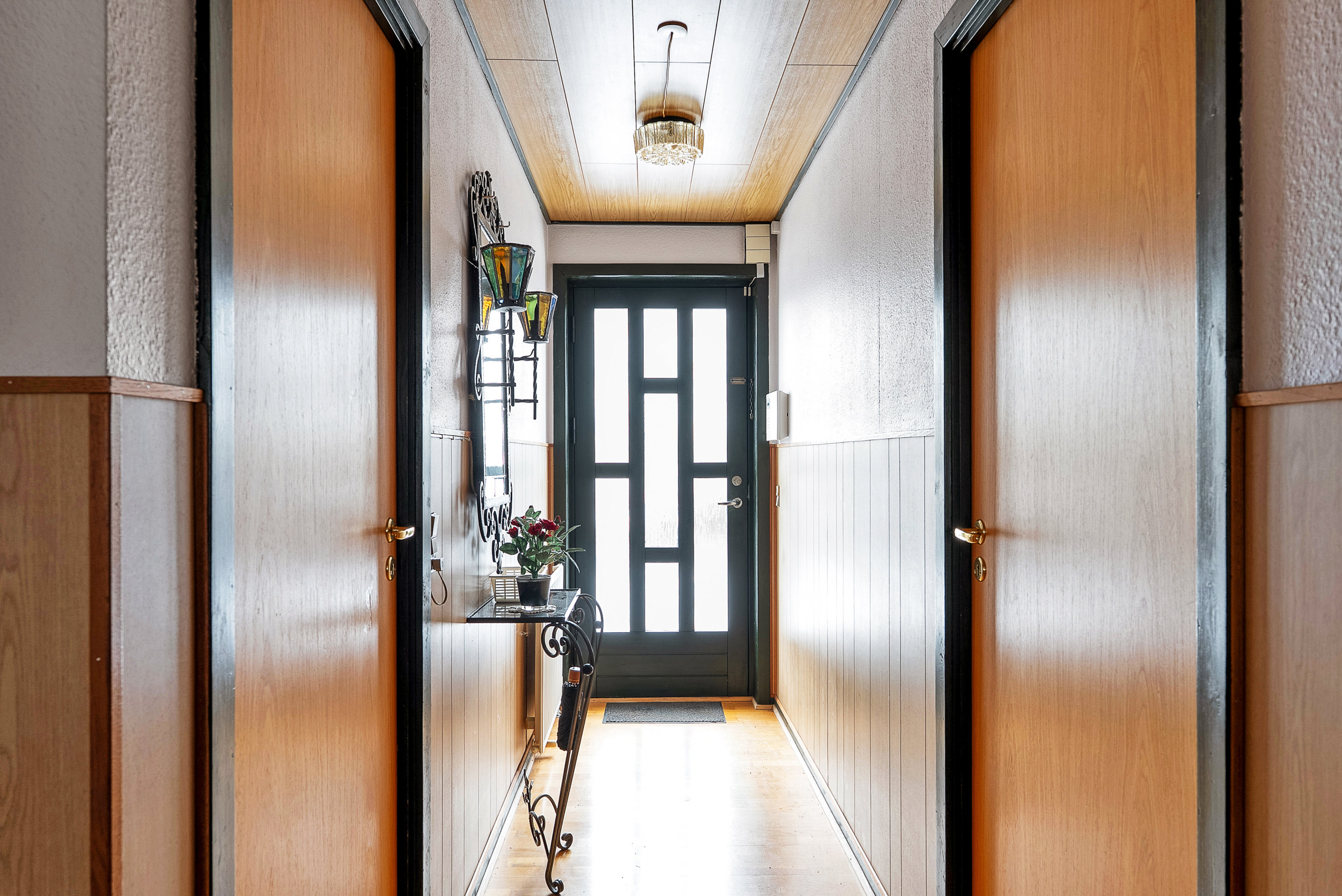 Fremhævet gang billede i fuldskærmstilstand. Billede af Bullerupvej 37C, Seden, 5240 Odense NØ