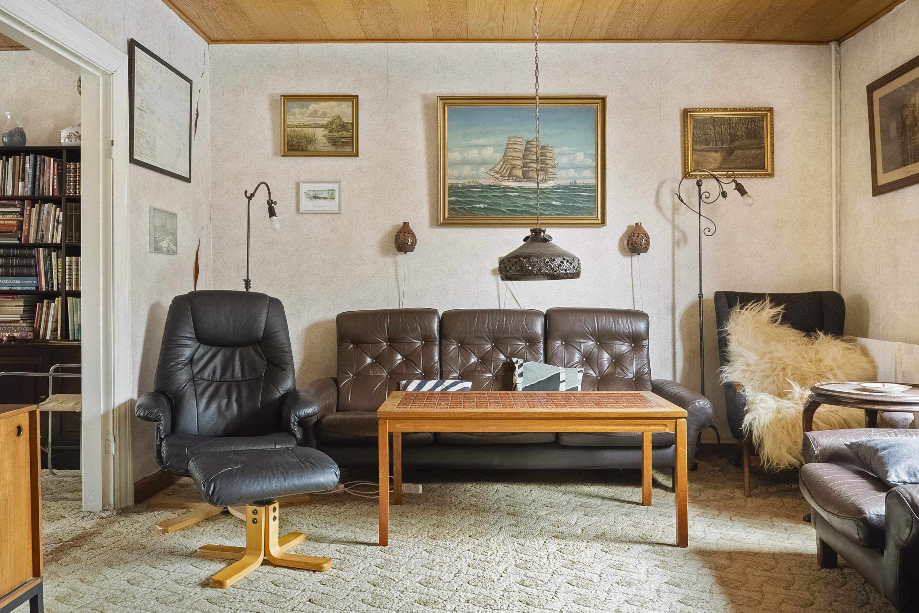 Fremhævet stue billede i fuldskærmstilstand. Billede af Møllebæk 74, Haldrup, 8700 Horsens