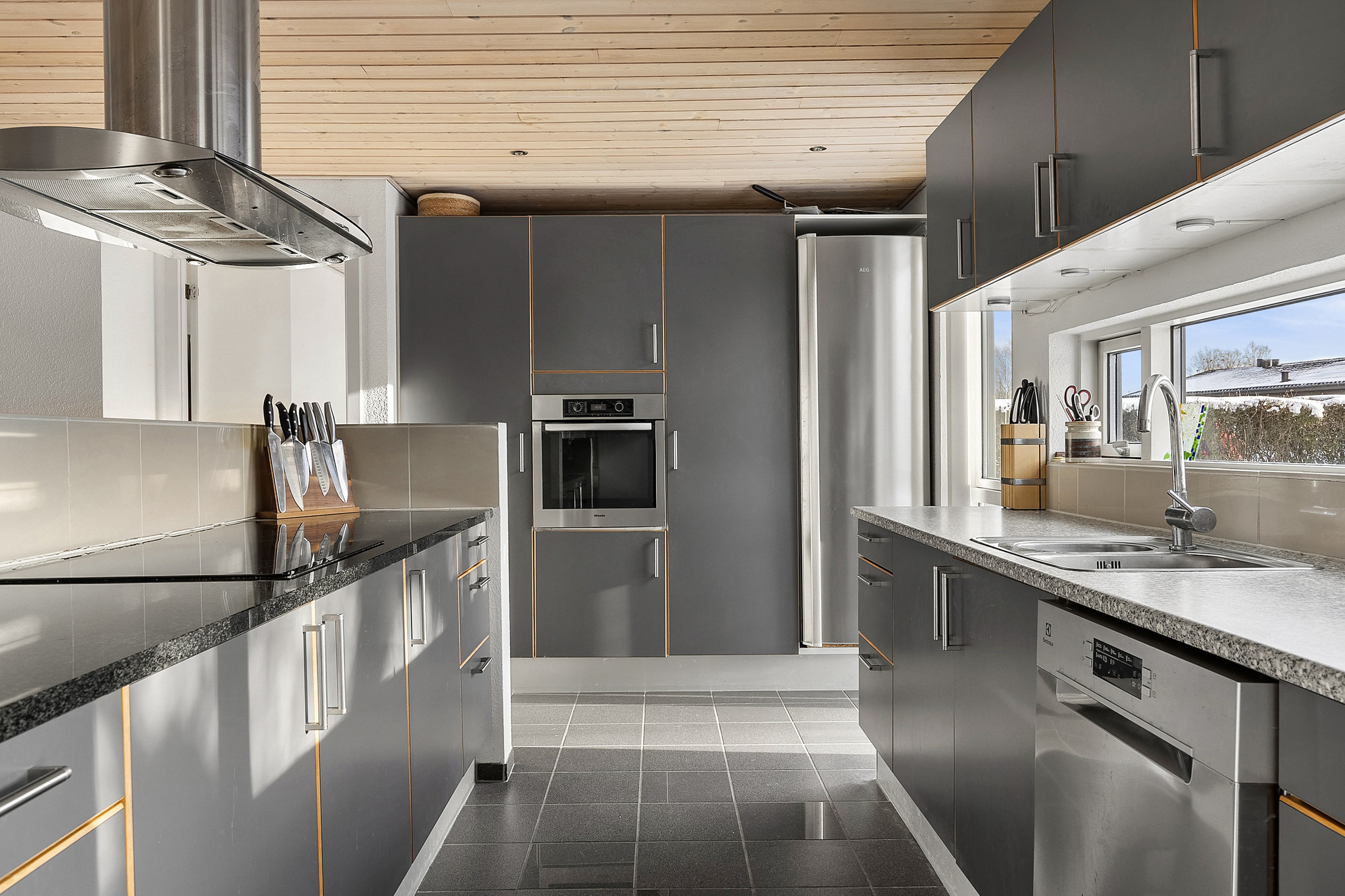 Fremhævet køkken billede i fuldskærmstilstand. Billede af Syrenvænget 36, 8362 Hørning