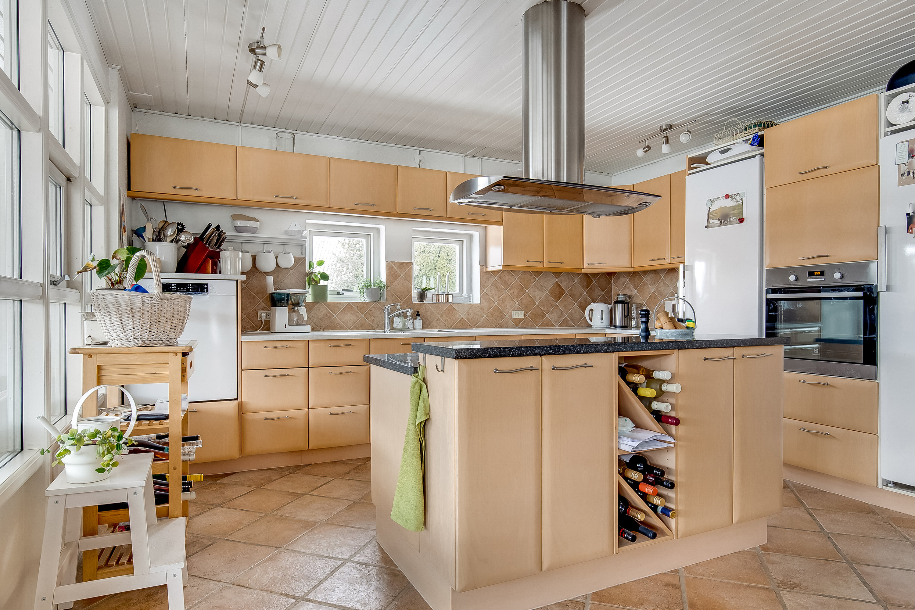 Fremhævet køkken alrum billede i fuldskærmstilstand. Billede af Bøgelund 5, Ødsted, 7100 Vejle