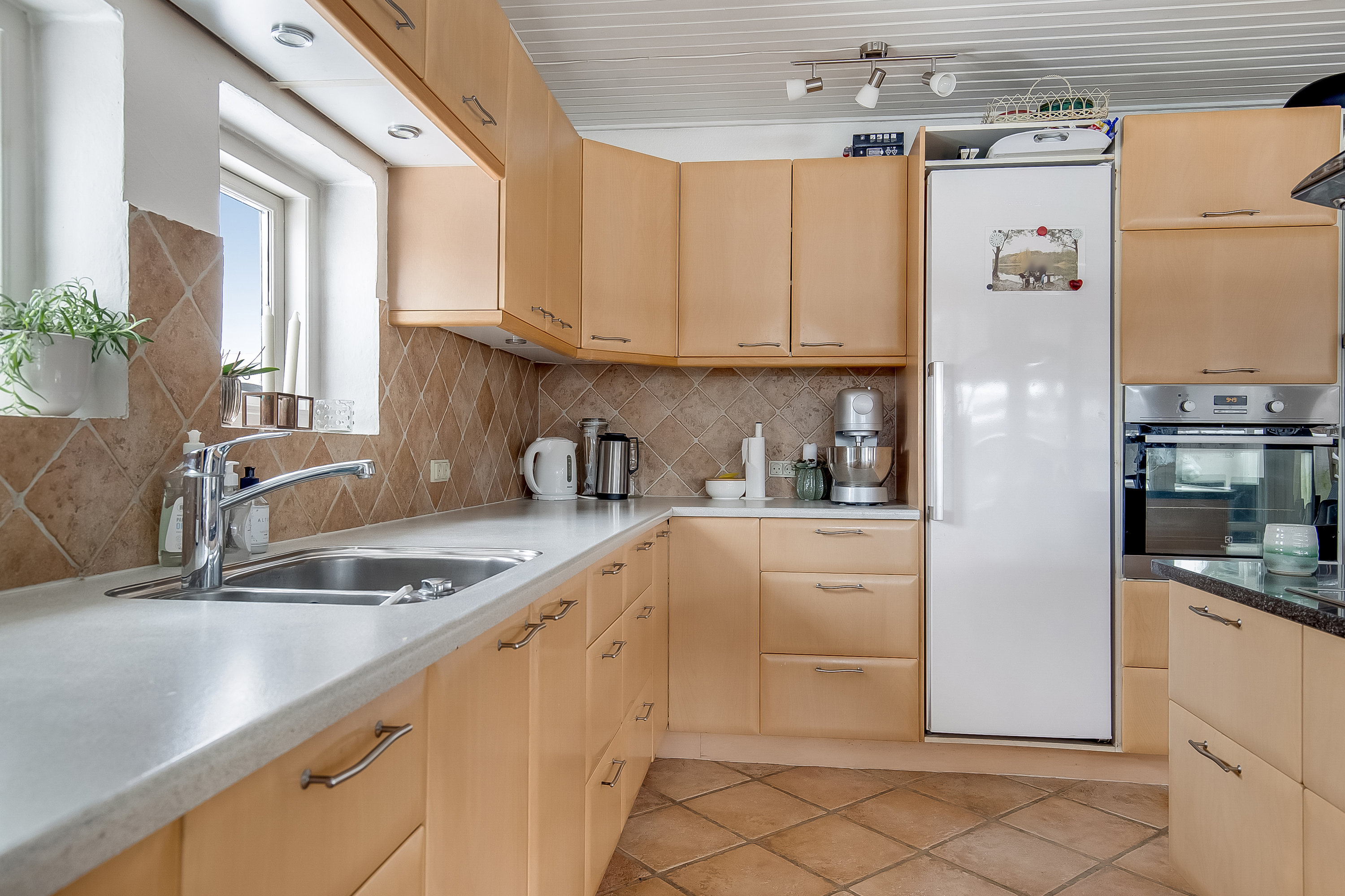 Fremhævet køkken alrum billede i fuldskærmstilstand. Billede af Bøgelund 5, Ødsted, 7100 Vejle