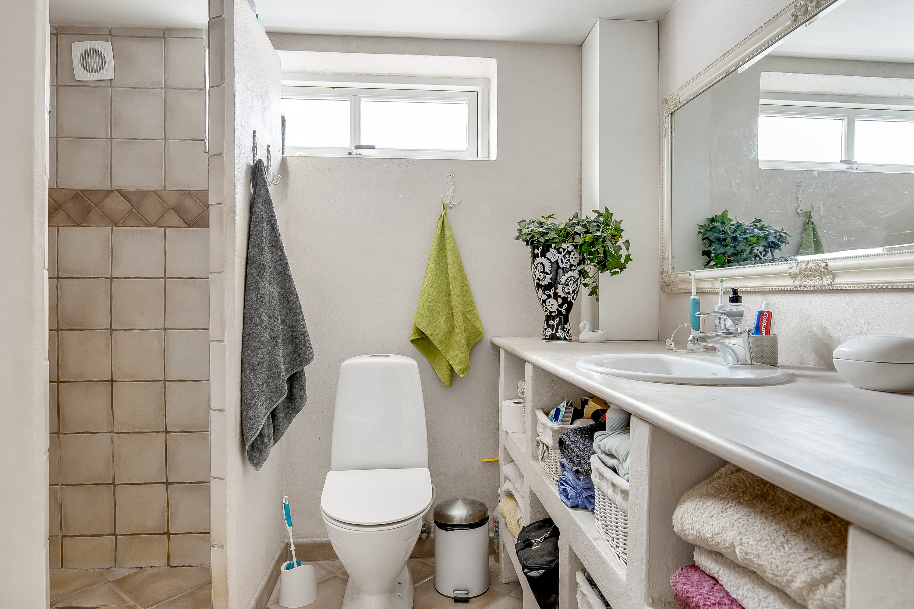 Fremhævet badeværelse billede i fuldskærmstilstand. Billede af Bøgelund 5, Ødsted, 7100 Vejle