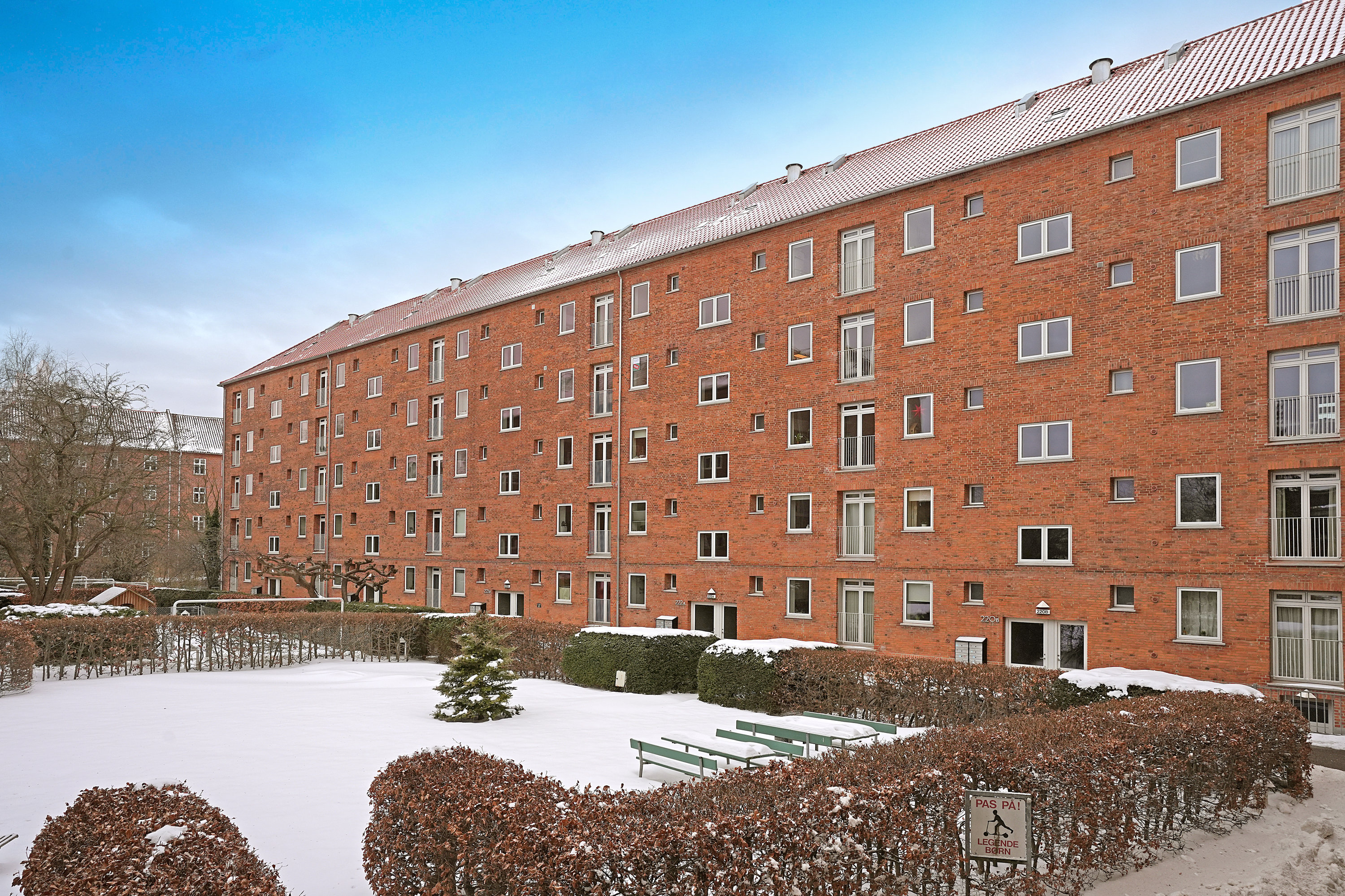 Fremhævet ejendommen billede i fuldskærmstilstand. Billede af Vangedevej 222A, 2. th., 2870 Dyssegård