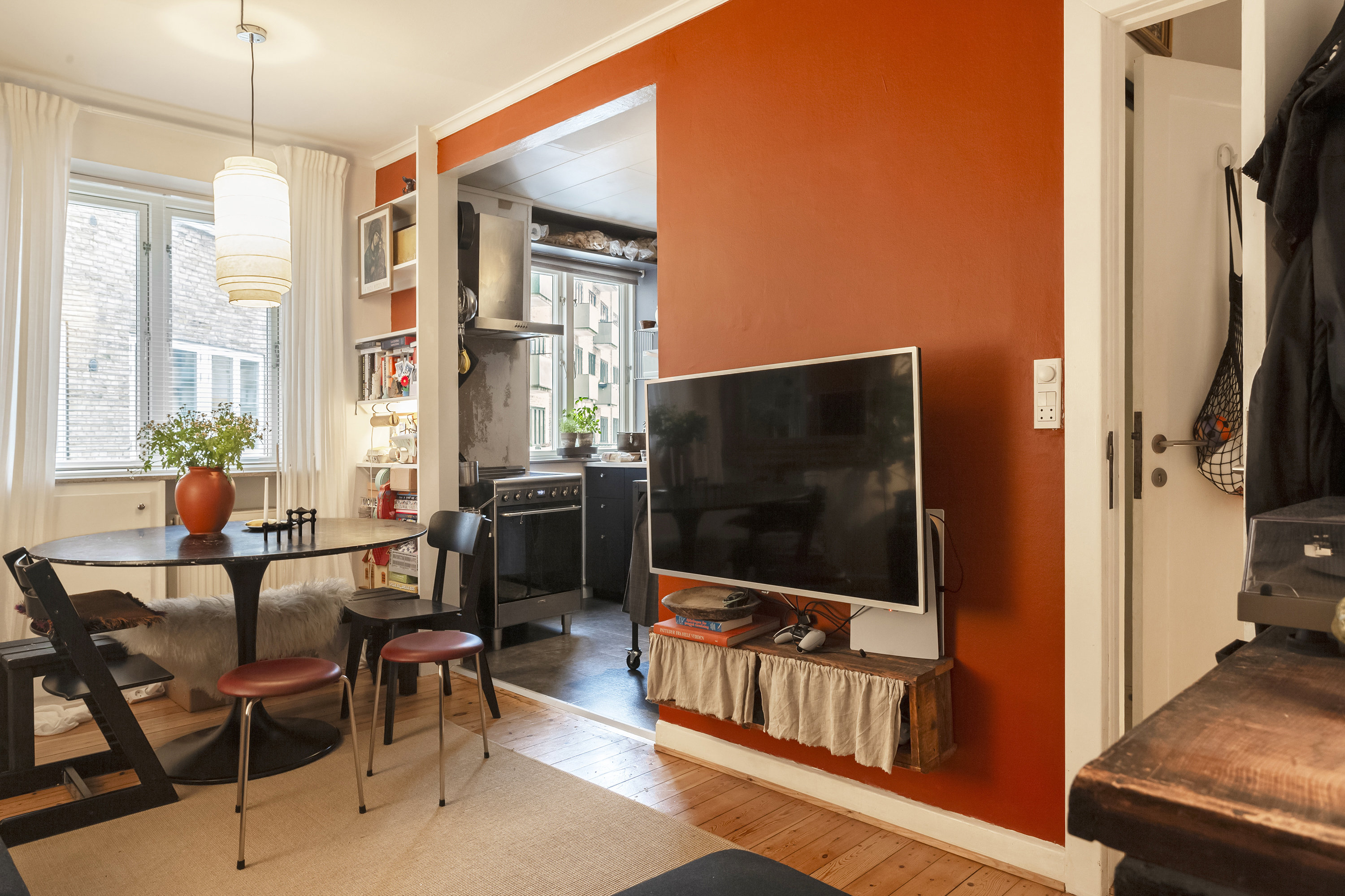 Fremhævet  billede i fuldskærmstilstand. Billede af Ålandsgade 45, 1. tv., 2300 København S