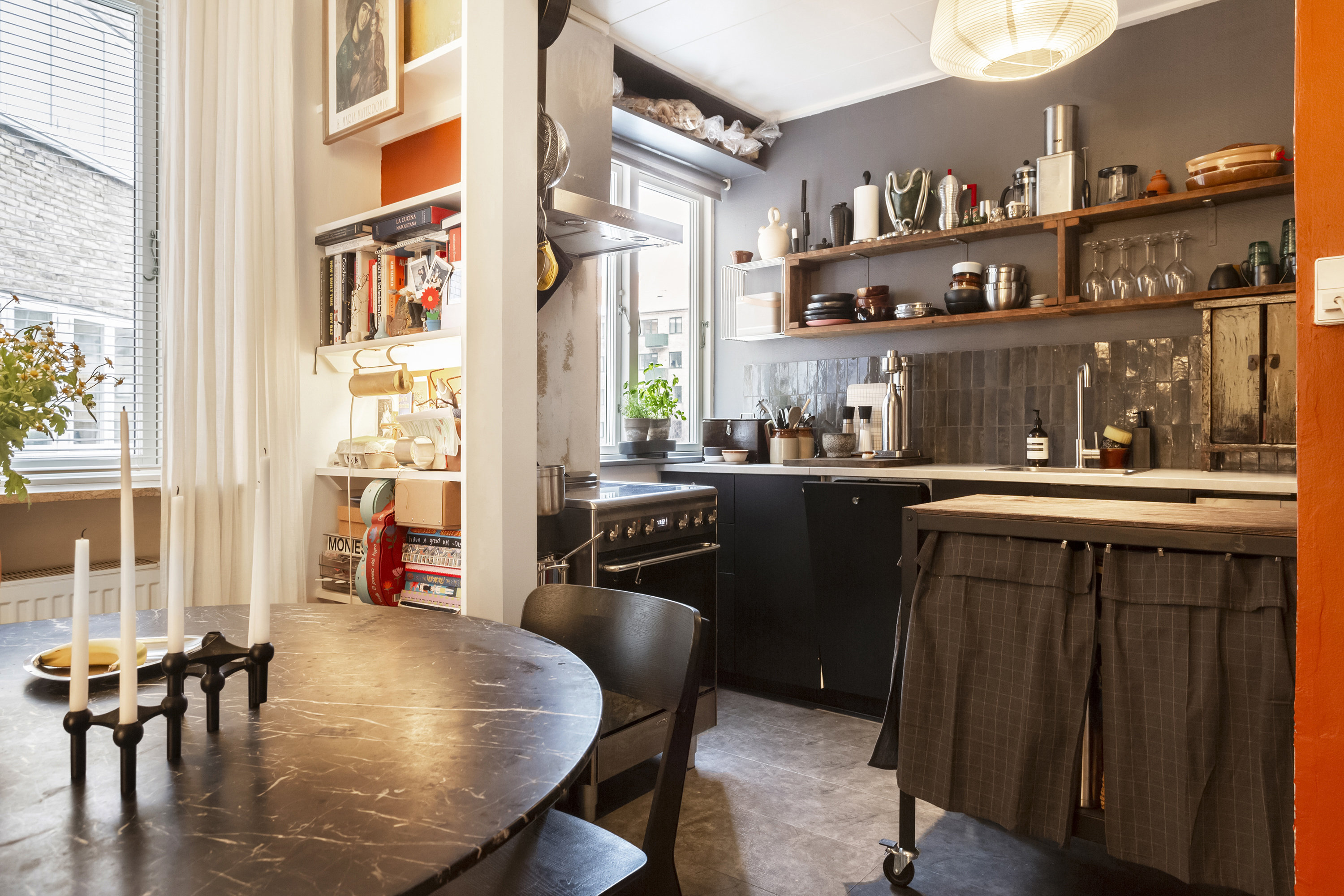 Fremhævet  billede i fuldskærmstilstand. Billede af Ålandsgade 45, 1. tv., 2300 København S