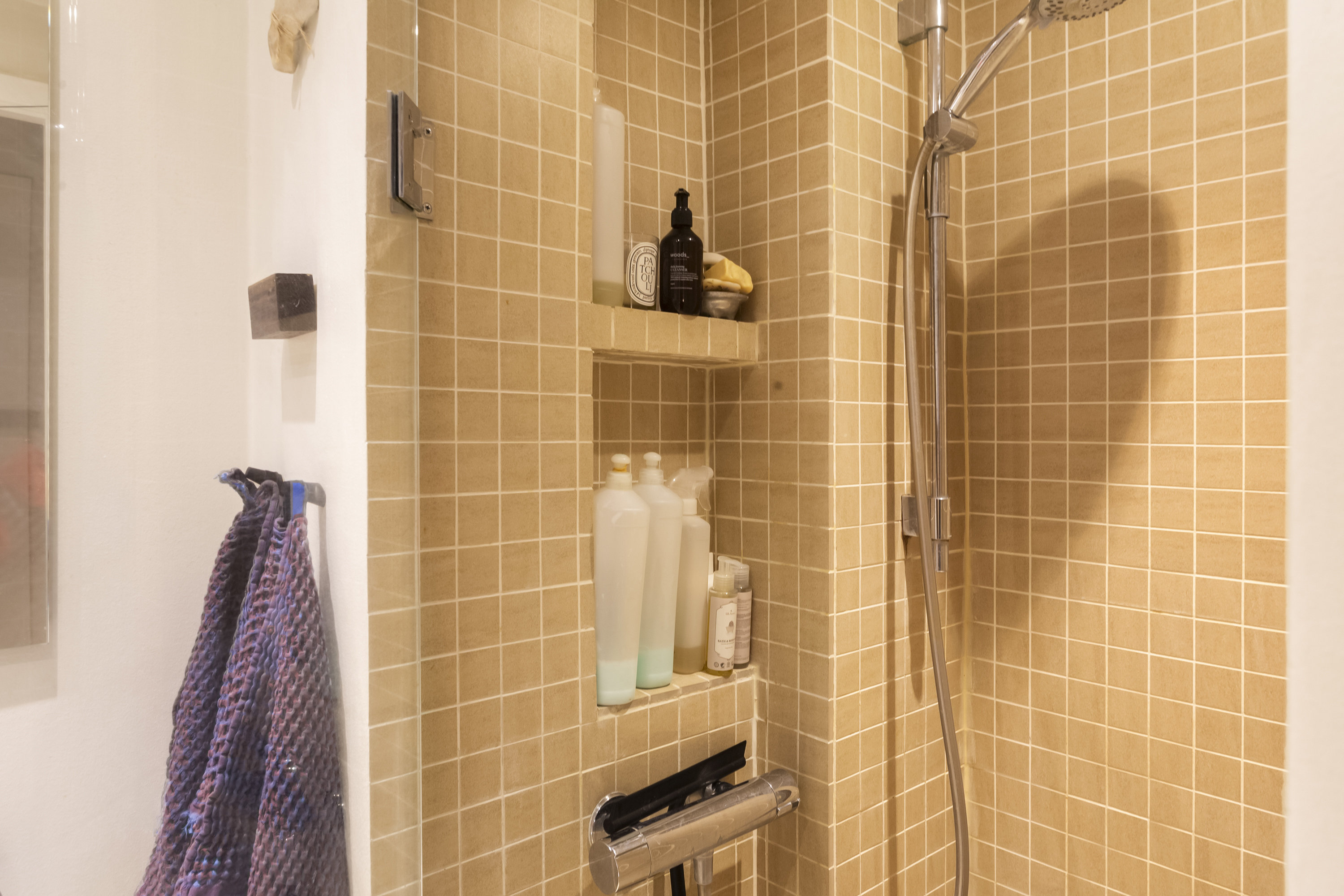 Fremhævet  billede i fuldskærmstilstand. Billede af Ålandsgade 45, 1. tv., 2300 København S