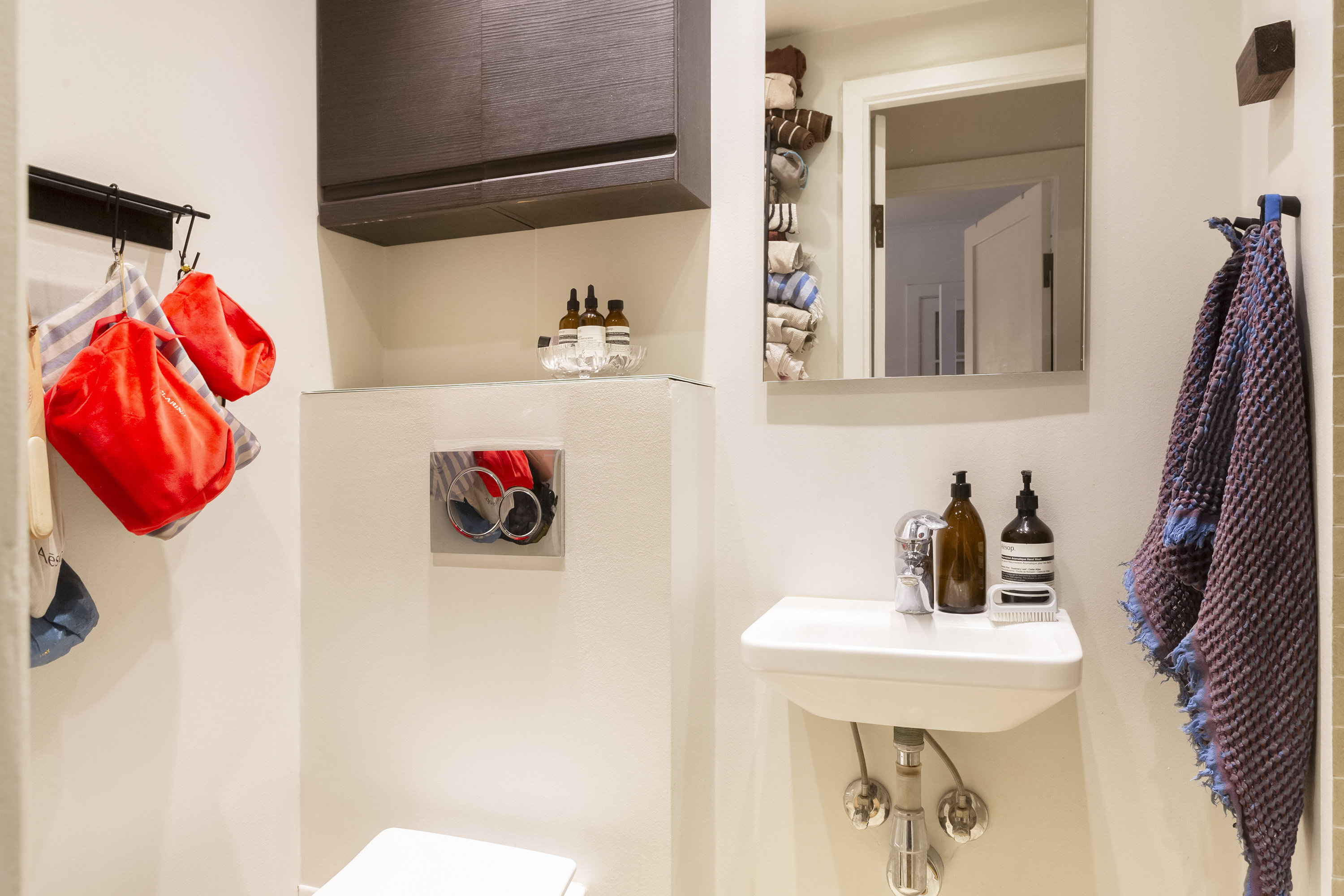 Fremhævet  billede i fuldskærmstilstand. Billede af Ålandsgade 45, 1. tv., 2300 København S