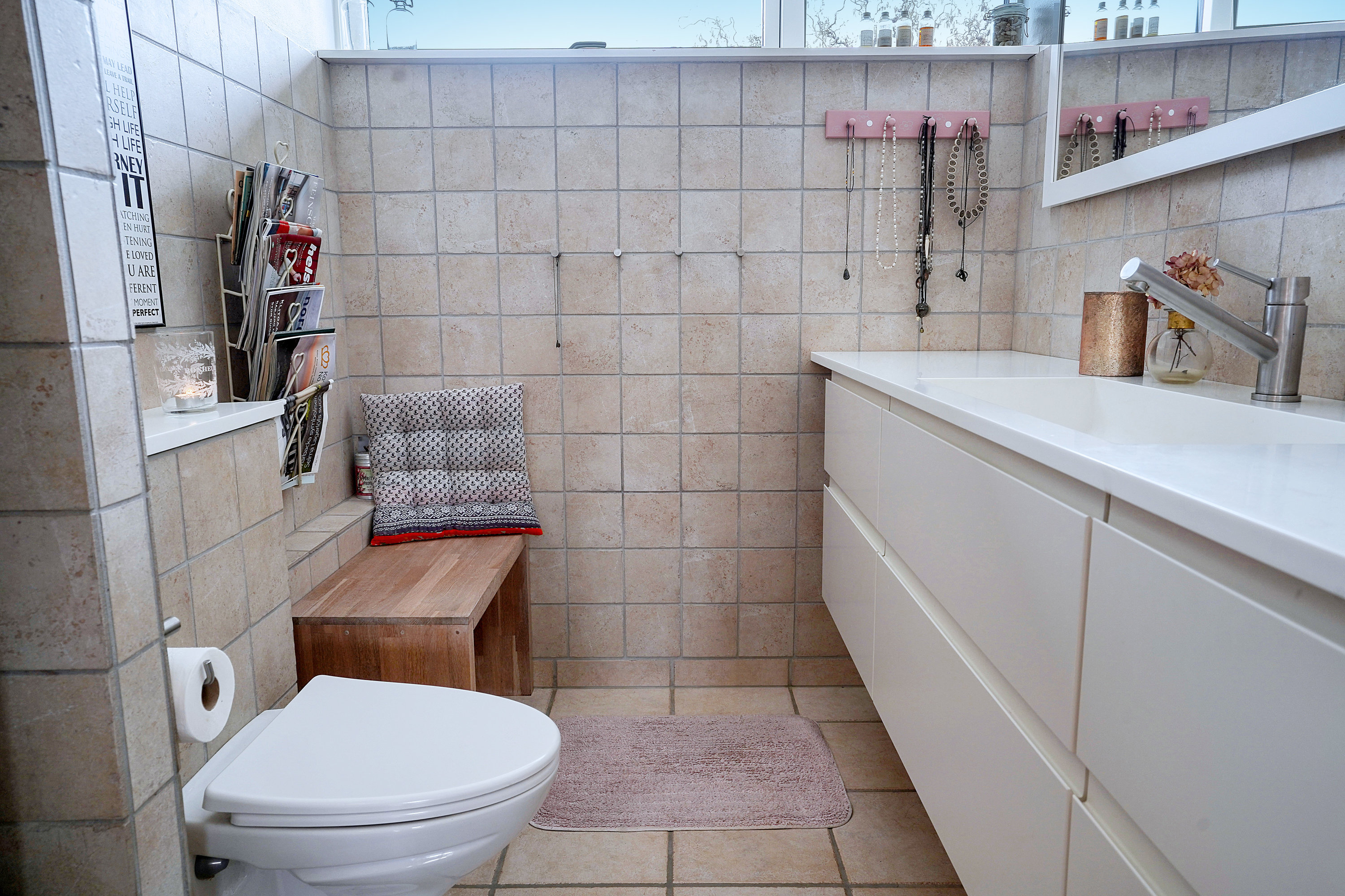 Fremhævet badeværelse billede i fuldskærmstilstand. Billede af Kovangen 153, 3480 Fredensborg