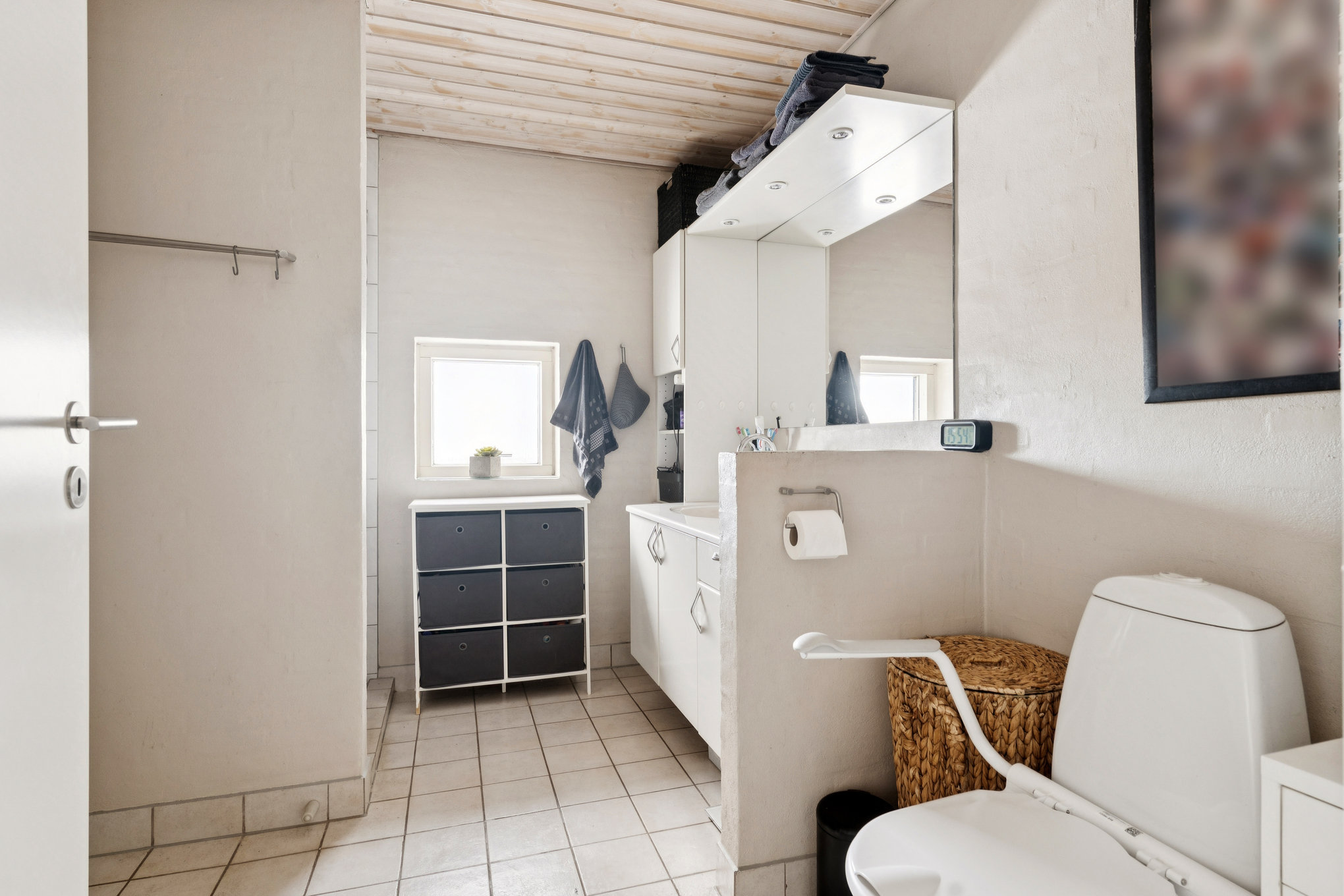 Fremhævet badeværelse billede i fuldskærmstilstand. Billede af Gl. Grenåvej 208, Drastrup, 8960 Randers SØ