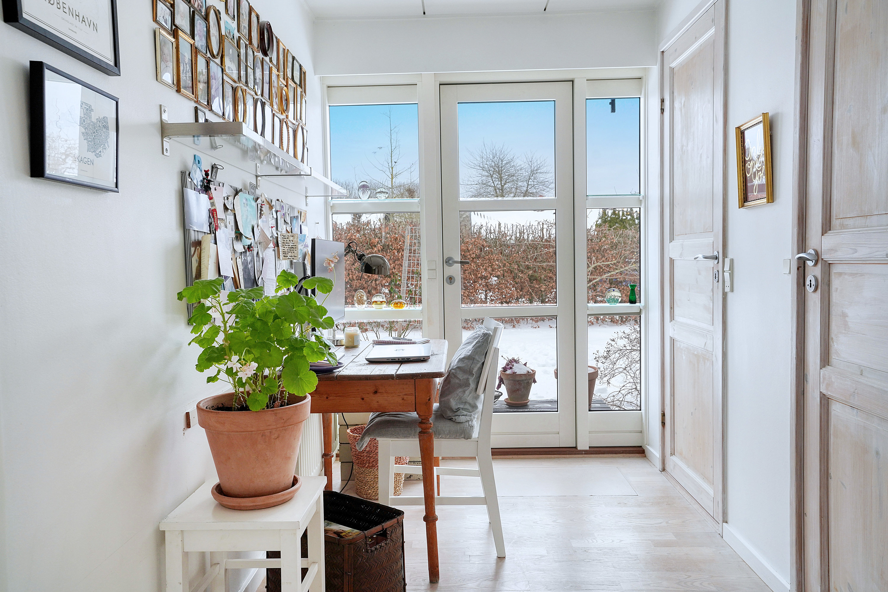 Fremhævet entré billede i fuldskærmstilstand. Billede af Kovangen 153, 3480 Fredensborg