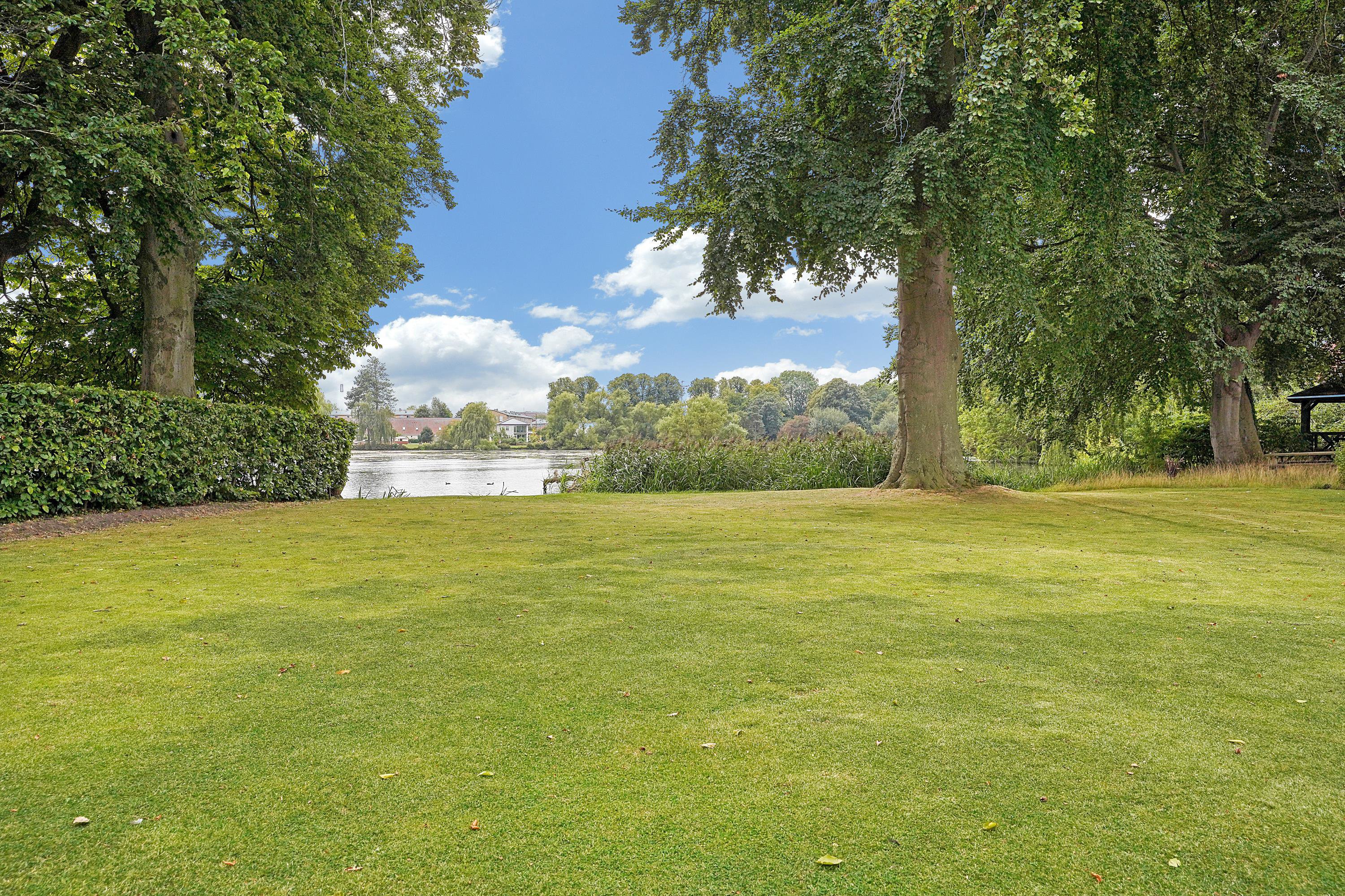 Fremhævet  billede i fuldskærmstilstand. Billede af Søholm Park 9, 2900 Hellerup