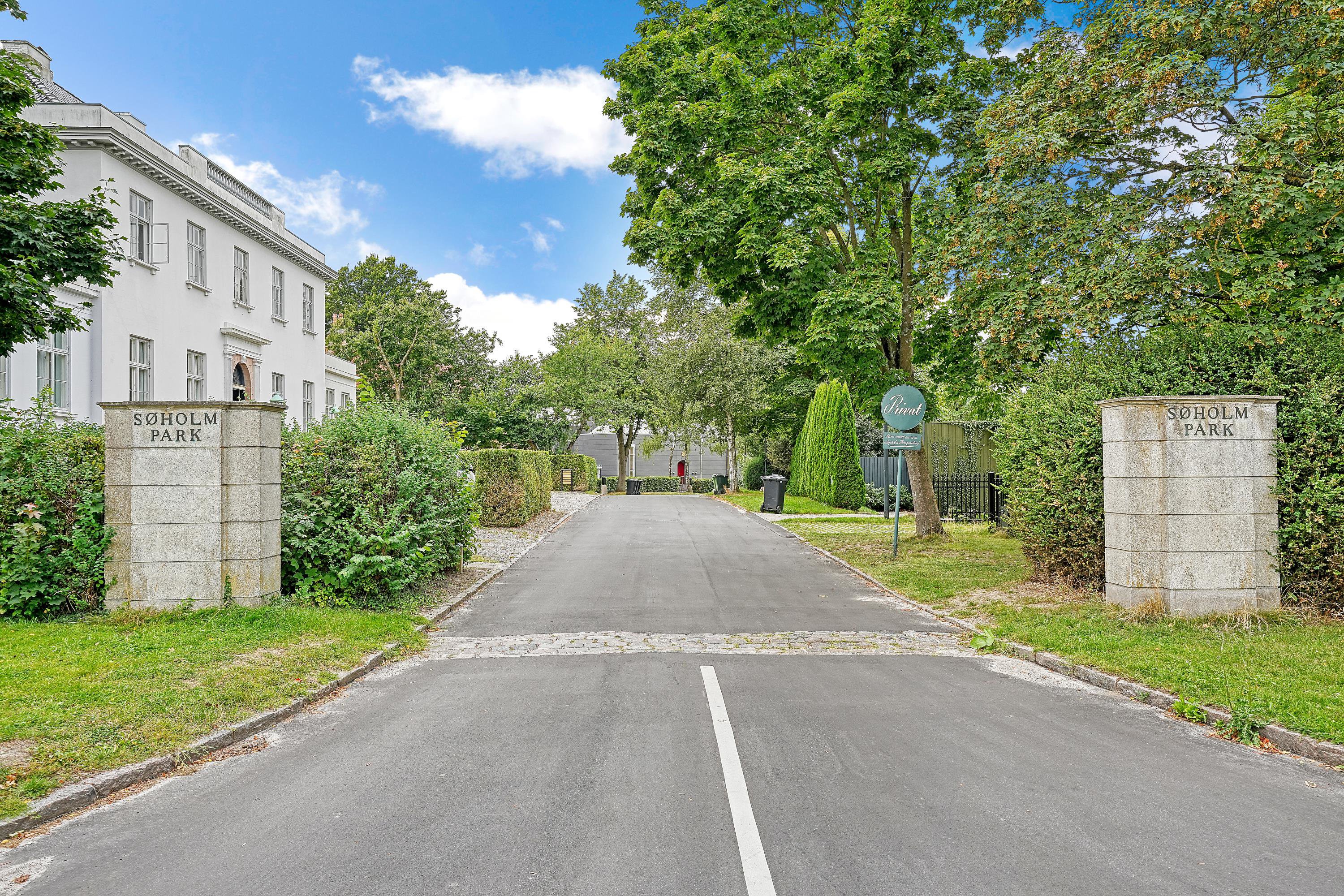 Fremhævet  billede i fuldskærmstilstand. Billede af Søholm Park 9, 2900 Hellerup