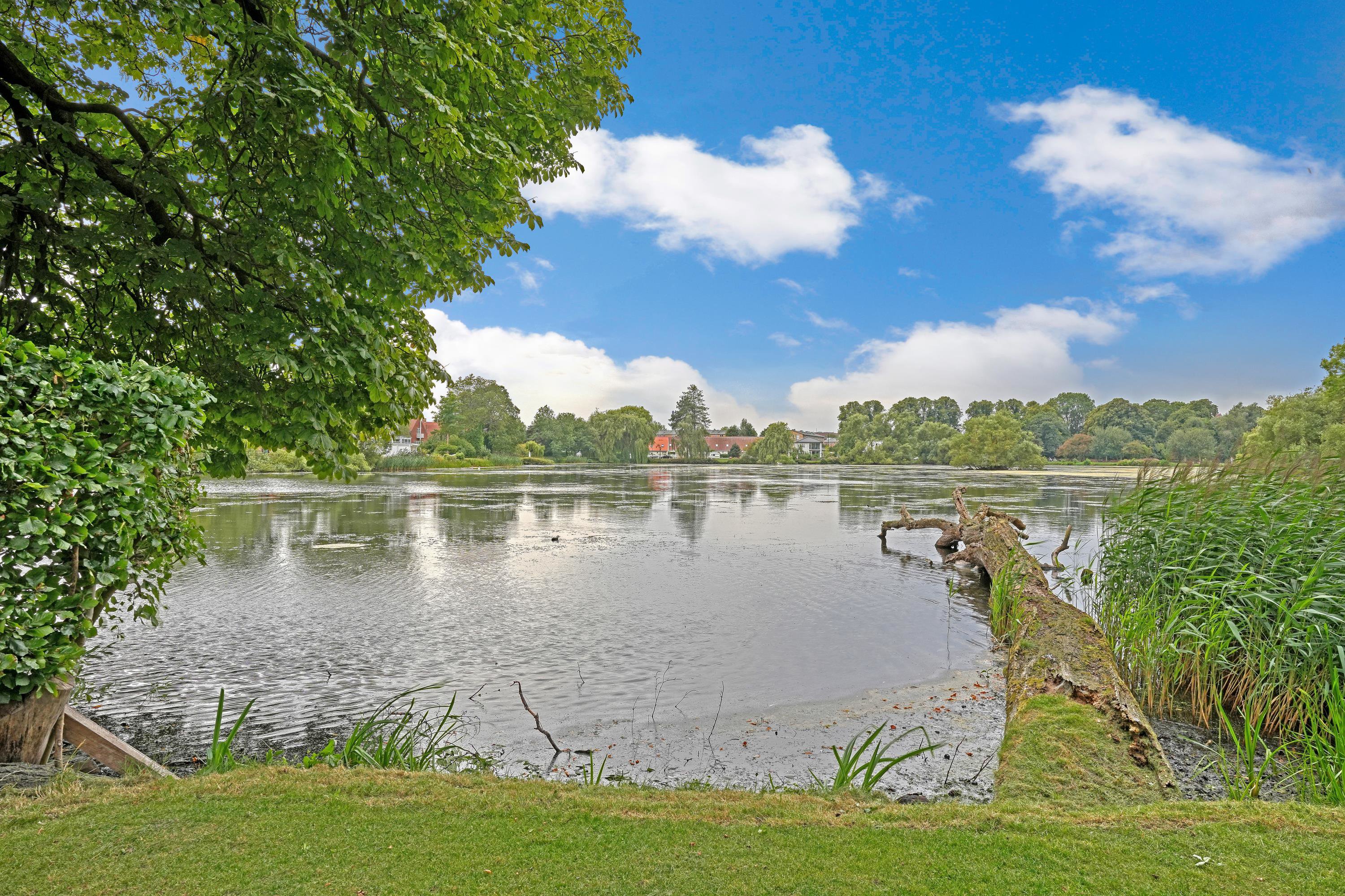 Fremhævet  billede i fuldskærmstilstand. Billede af Søholm Park 9, 2900 Hellerup