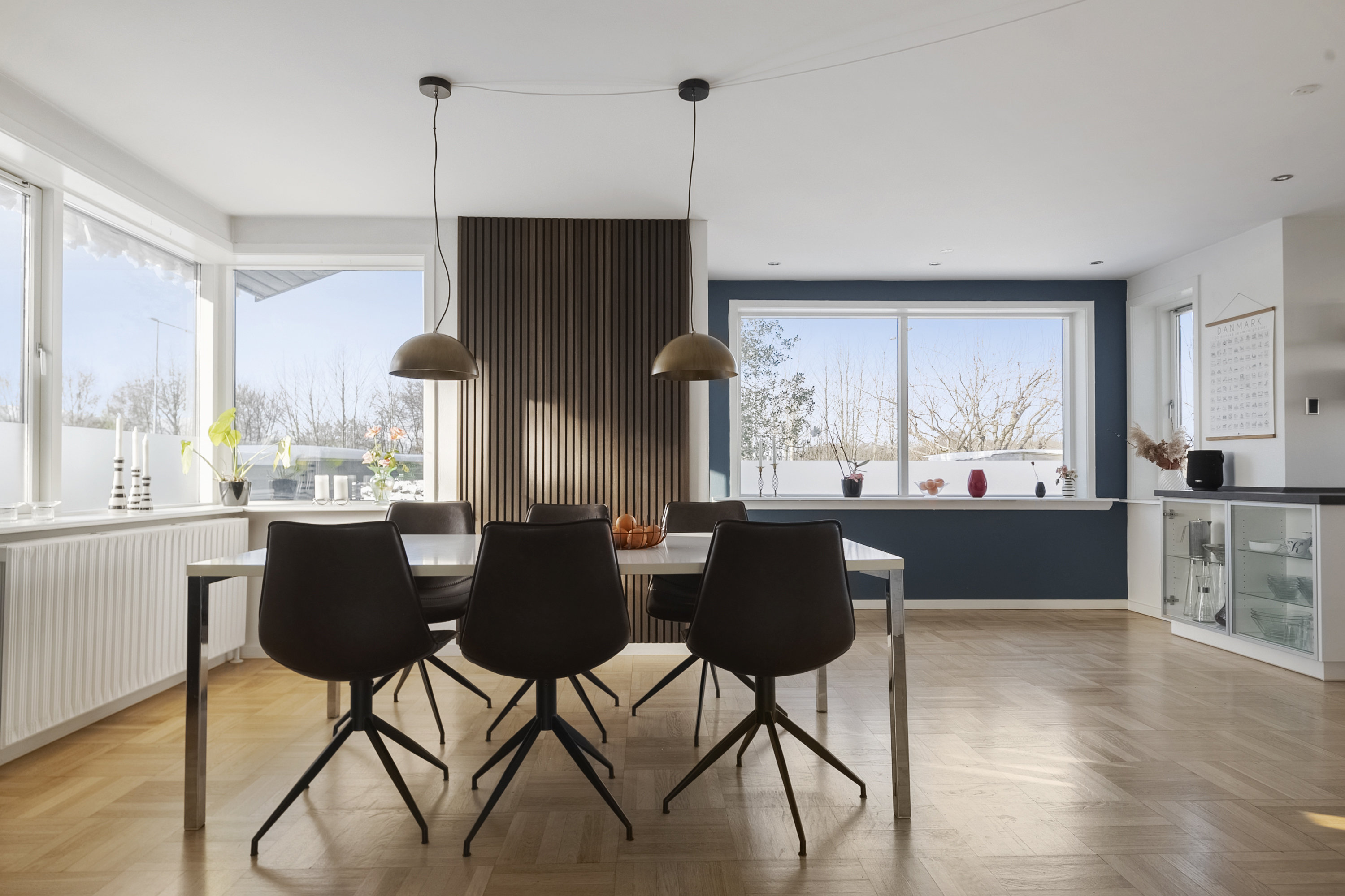 Fremhævet spisestue billede i fuldskærmstilstand. Billede af Hasle Ringvej 94, Christiansbjerg, 8200 Aarhus N