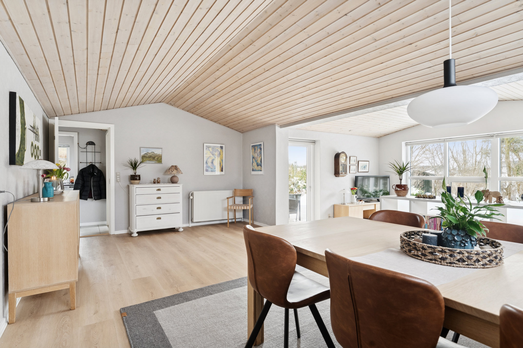 Fremhævet stue billede i fuldskærmstilstand. Billede af Hjortevej 24, 8960 Randers SØ