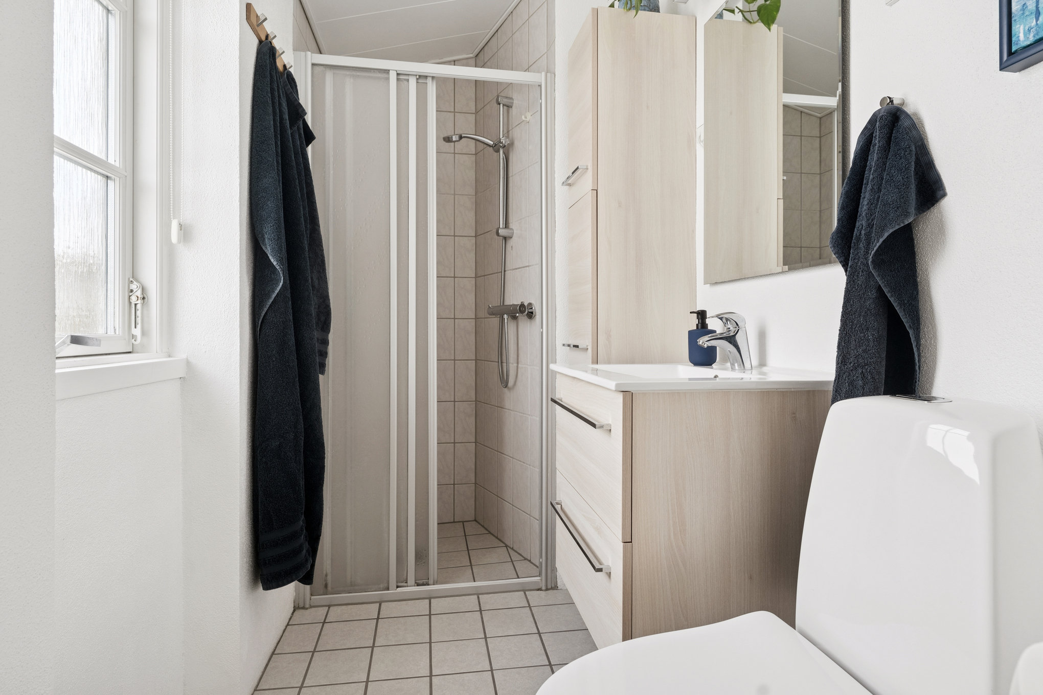 Fremhævet badeværelse billede i fuldskærmstilstand. Billede af Hjortevej 24, 8960 Randers SØ