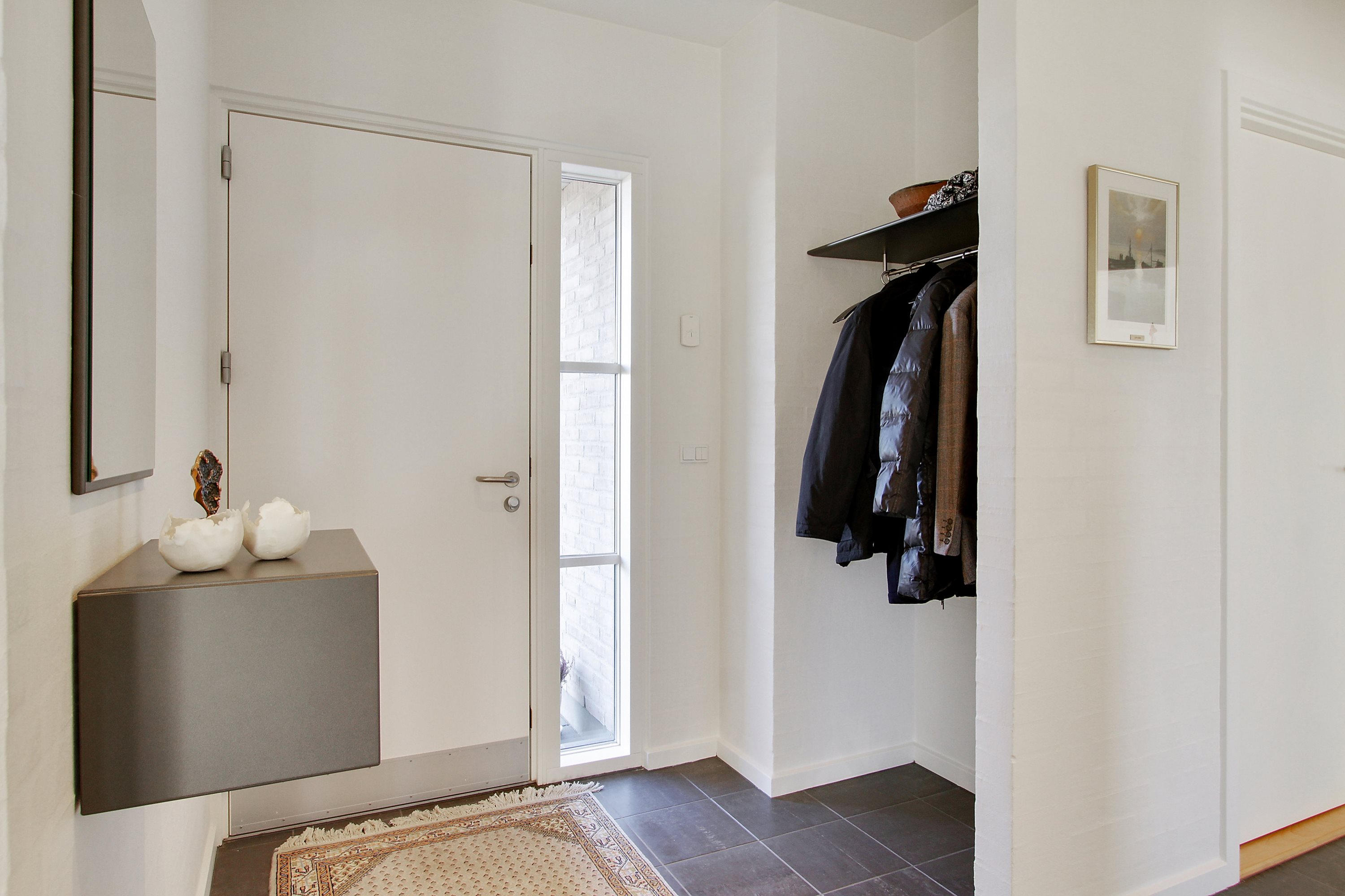 Fremhævet entre billede i fuldskærmstilstand. Billede af Højdedraget 110, 9530 Støvring