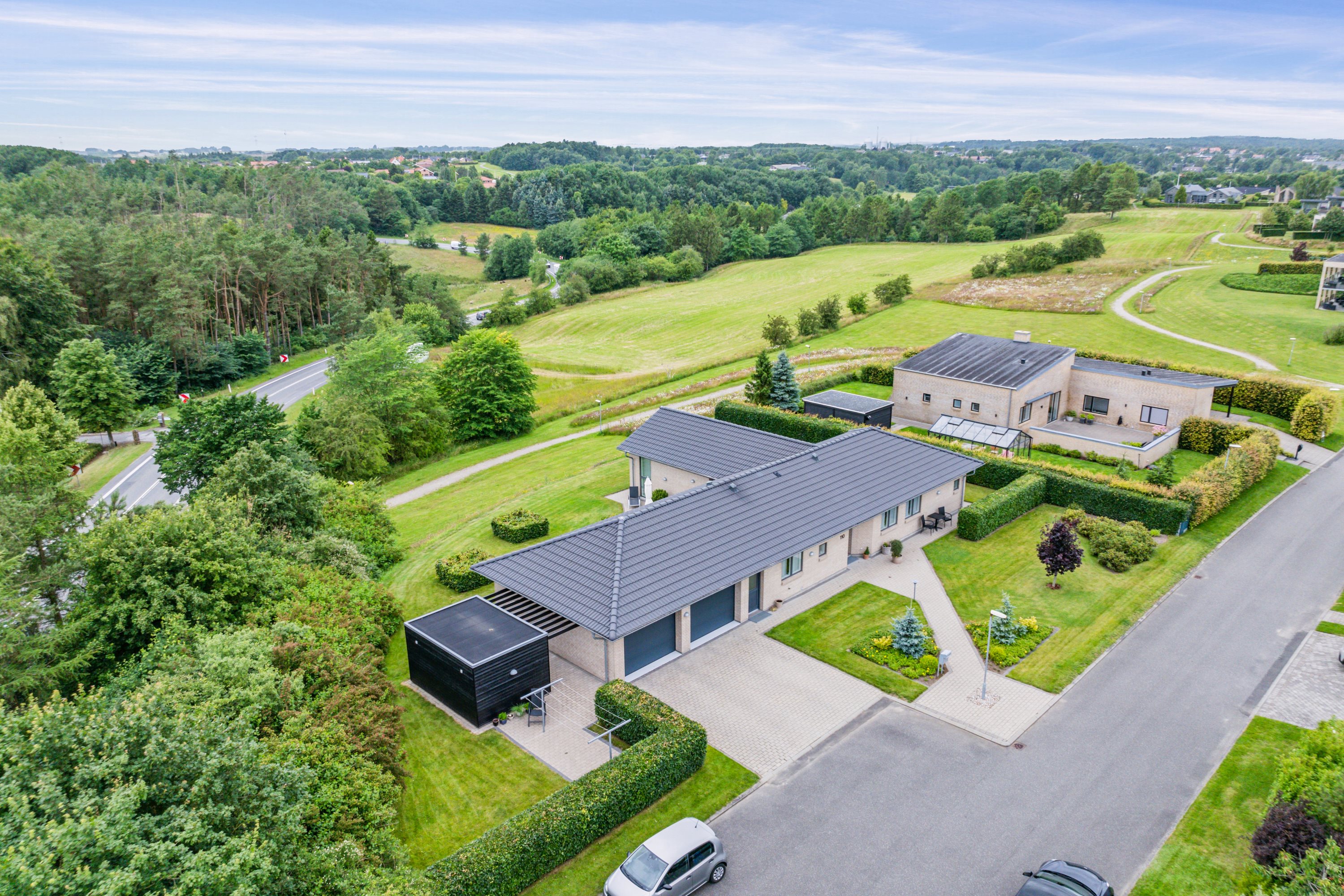 Fremhævet luftfoto billede i fuldskærmstilstand. Billede af Højdedraget 110, 9530 Støvring