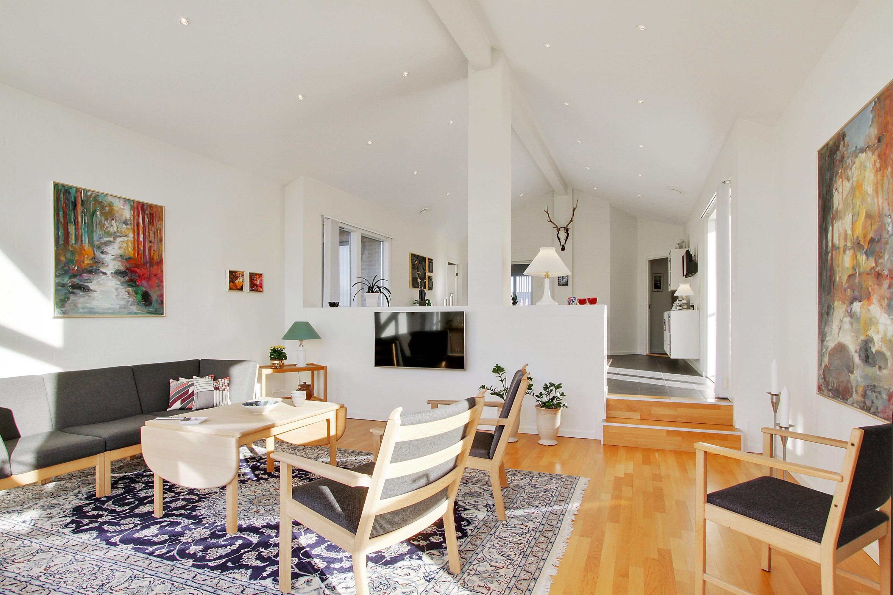 Fremhævet stue billede i fuldskærmstilstand. Billede af Højdedraget 110, 9530 Støvring