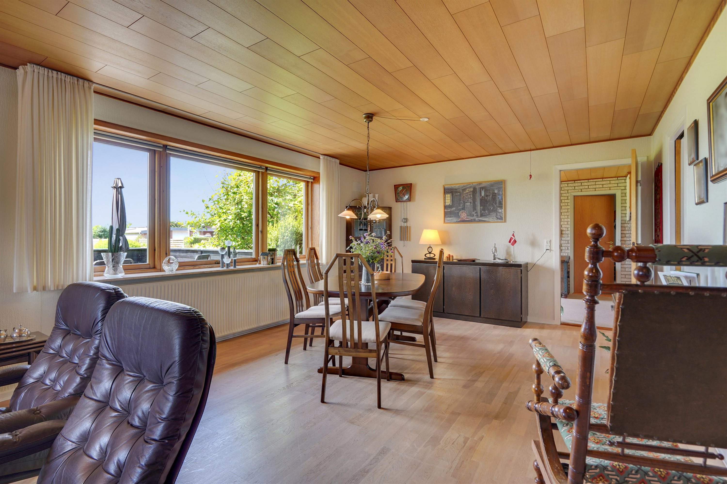 Fremhævet stue billede i fuldskærmstilstand. Billede af Agertoften 2, Tinghøj, 6800 Varde