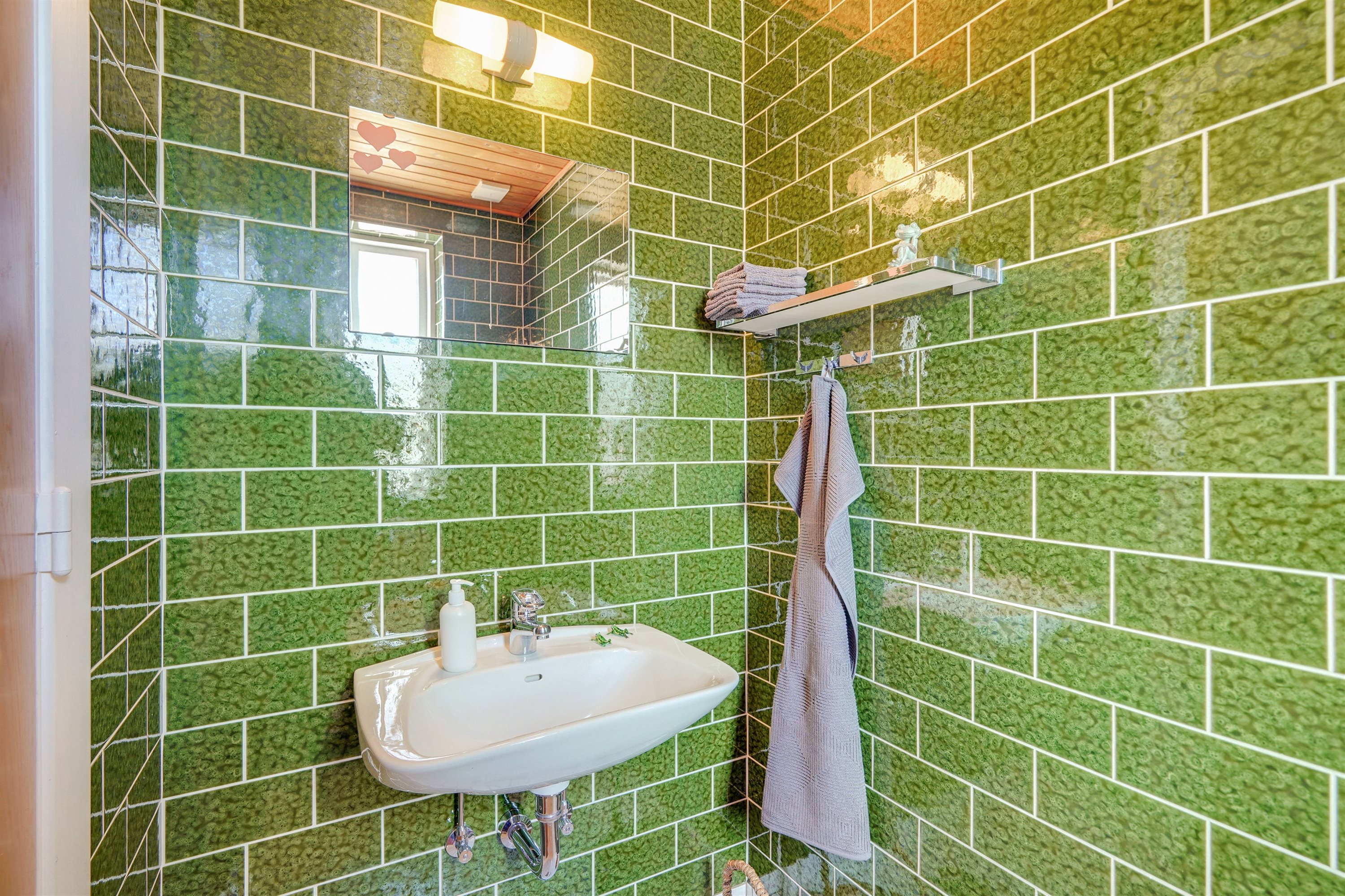 Fremhævet toilet billede i fuldskærmstilstand. Billede af Agertoften 2, Tinghøj, 6800 Varde