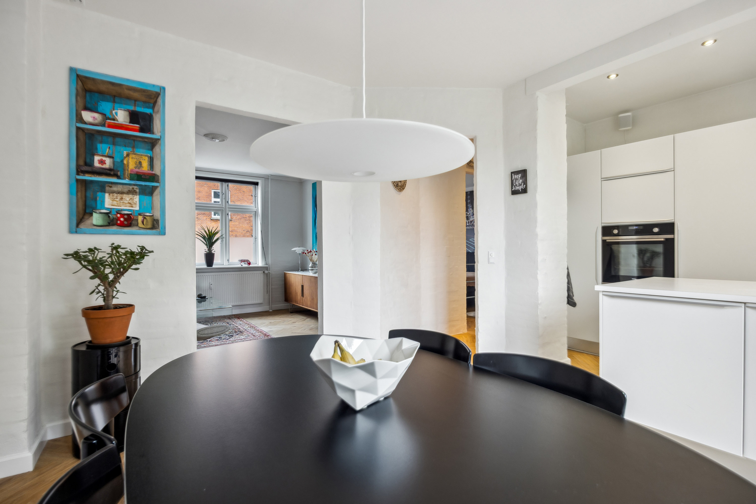 Fremhævet køkken-alrum billede i fuldskærmstilstand. Billede af Sverigesgade 3, st.. th., 9000 Aalborg