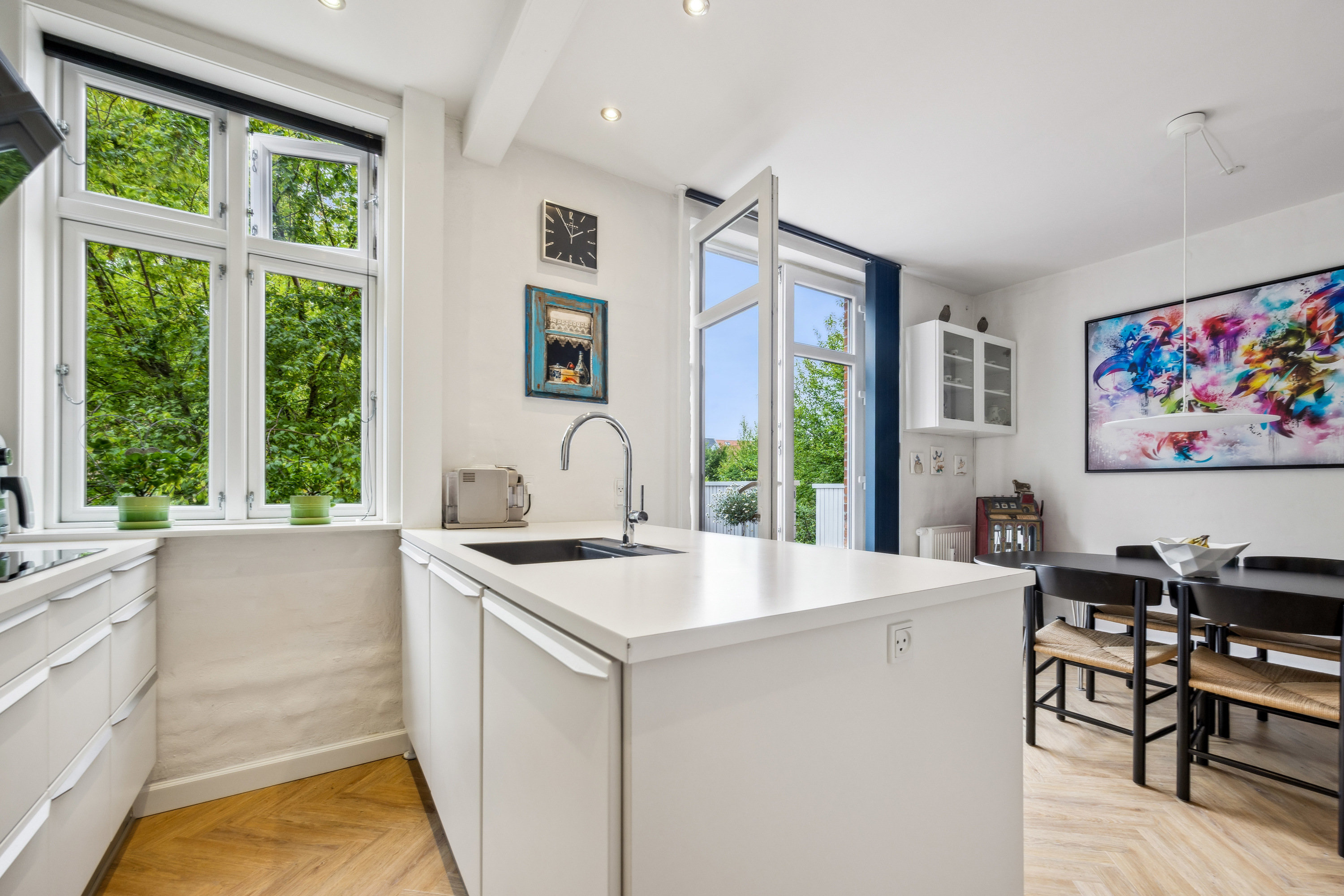 Fremhævet køkken billede i fuldskærmstilstand. Billede af Sverigesgade 3, st.. th., 9000 Aalborg