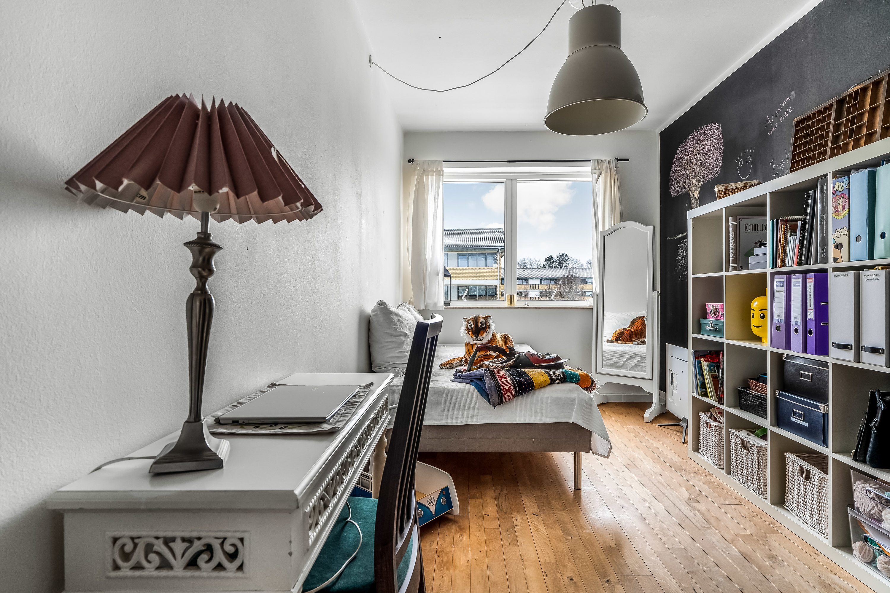 Fremhævet soveværelse billede i fuldskærmstilstand. Billede af Ørnevang 18, 1. th., 3450 Allerød
