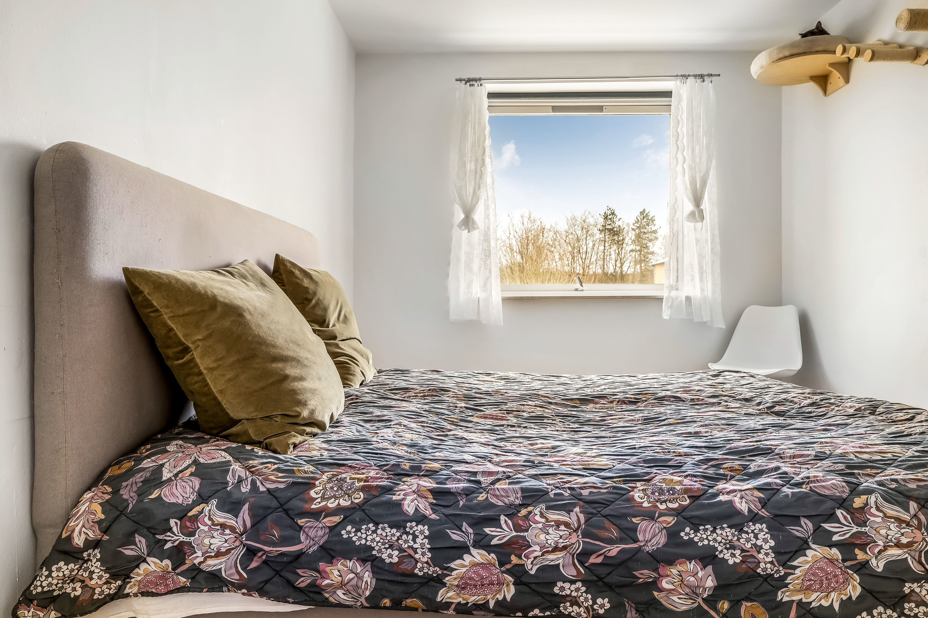 Fremhævet soveværelse billede i fuldskærmstilstand. Billede af Ørnevang 18, 1. th., 3450 Allerød