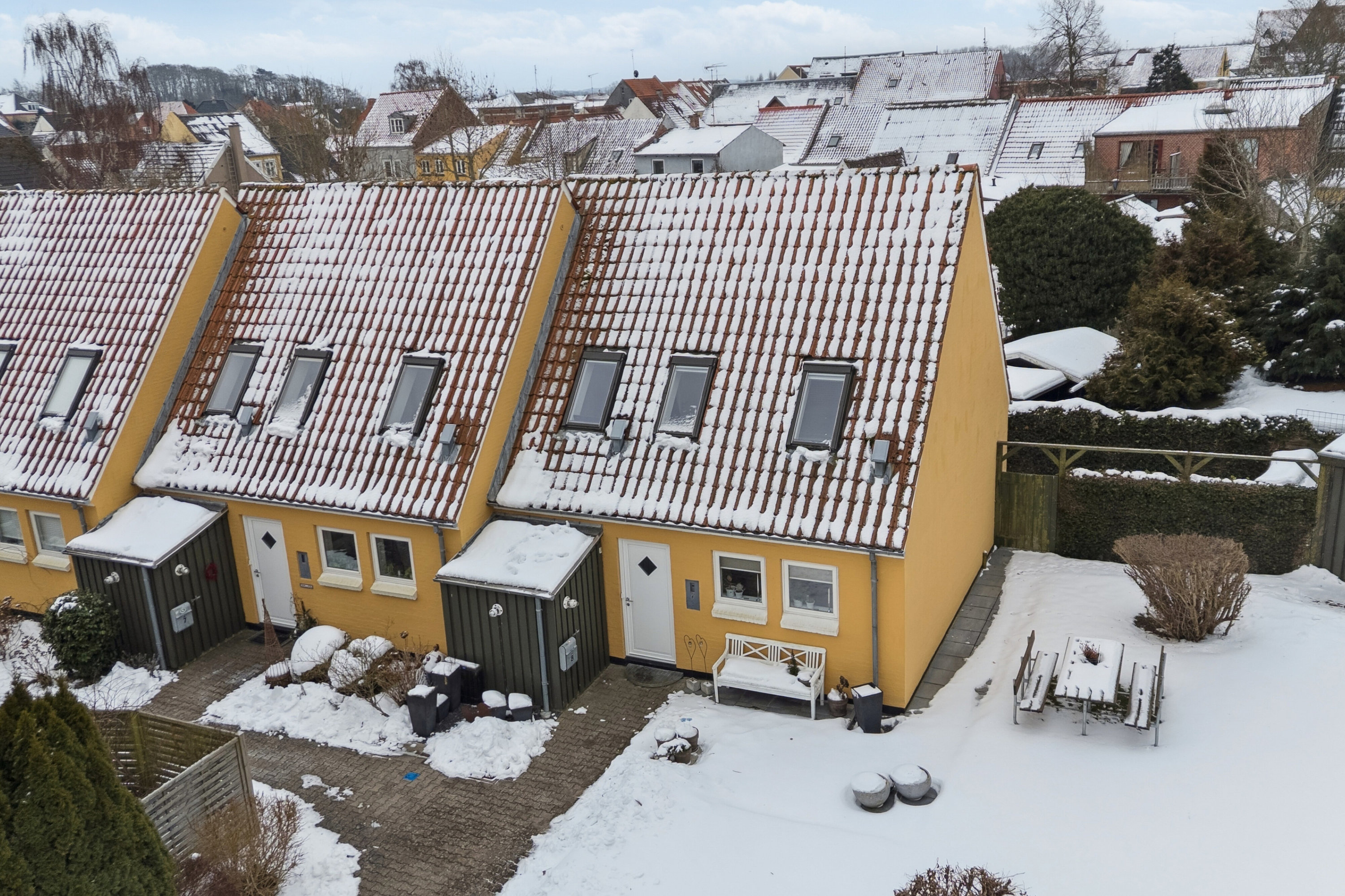 Fremhævet set fra haven billede i fuldskærmstilstand. Billede af Nørreport 8, 5900 Rudkøbing