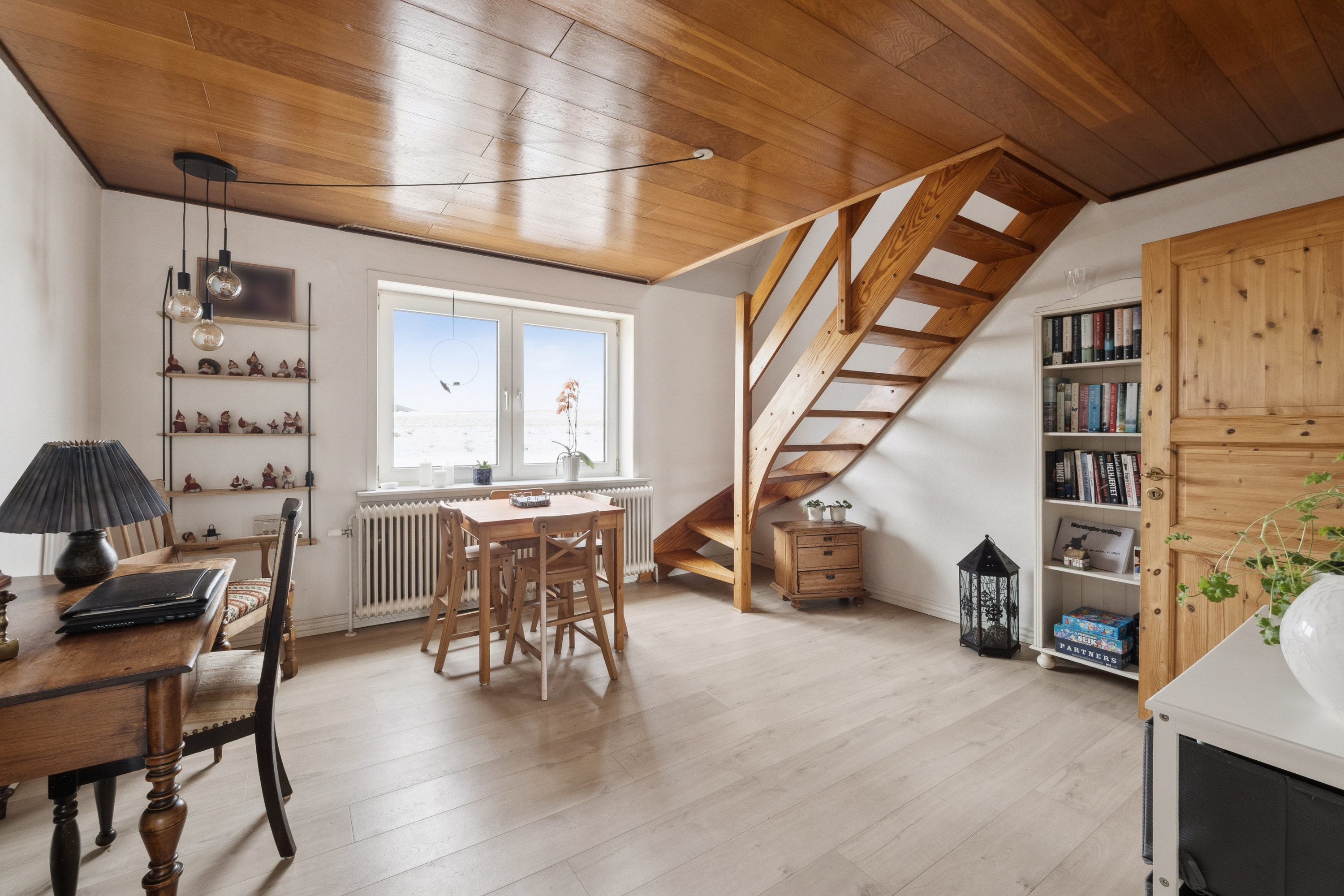 Fremhævet spisestue billede i fuldskærmstilstand. Billede af Kongevejen 39, Sejerslev, 7900 Nykøbing M